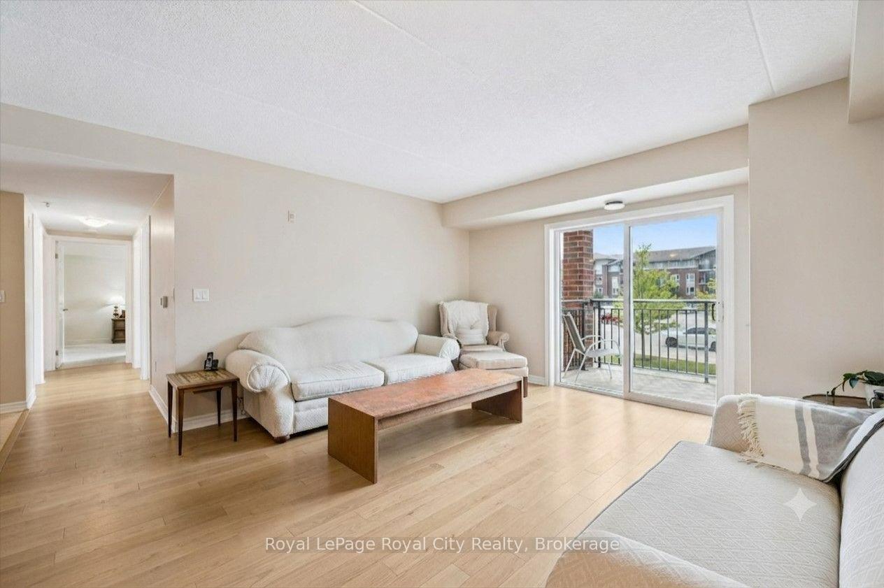 Photo 3 of Unit 212, 37 Goodwin Drive, Guelph, Pineridge/Westminster Woods — HOMEH
