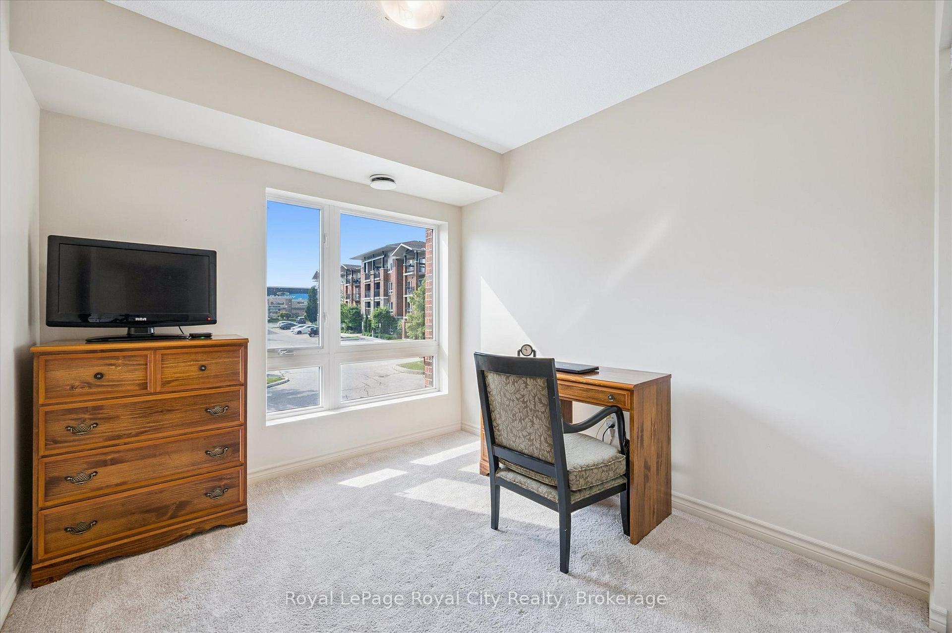 Photo 10 of Unit 212, 37 Goodwin Drive, Guelph, Pineridge/Westminster Woods — HOMEH