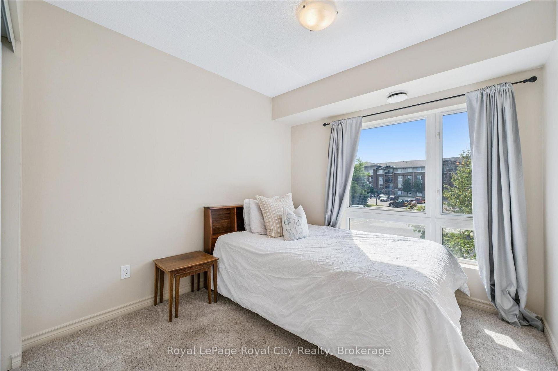 Photo 11 of Unit 212, 37 Goodwin Drive, Guelph, Pineridge/Westminster Woods — HOMEH