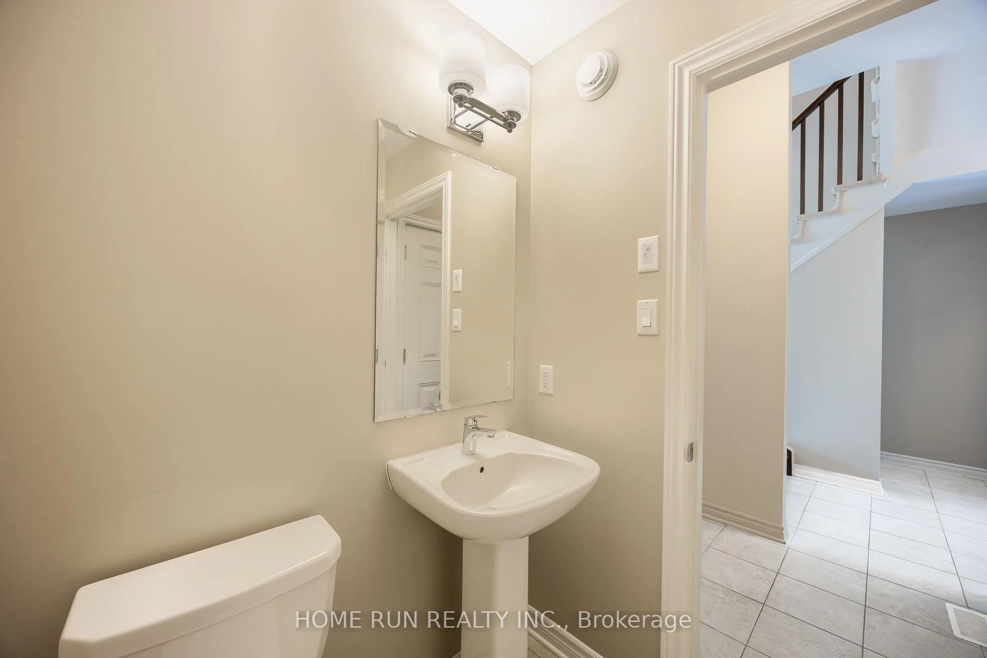 Photo 8 of 818 Clapham Terrace, Ottawa, Stittsville (South) — HOMEH