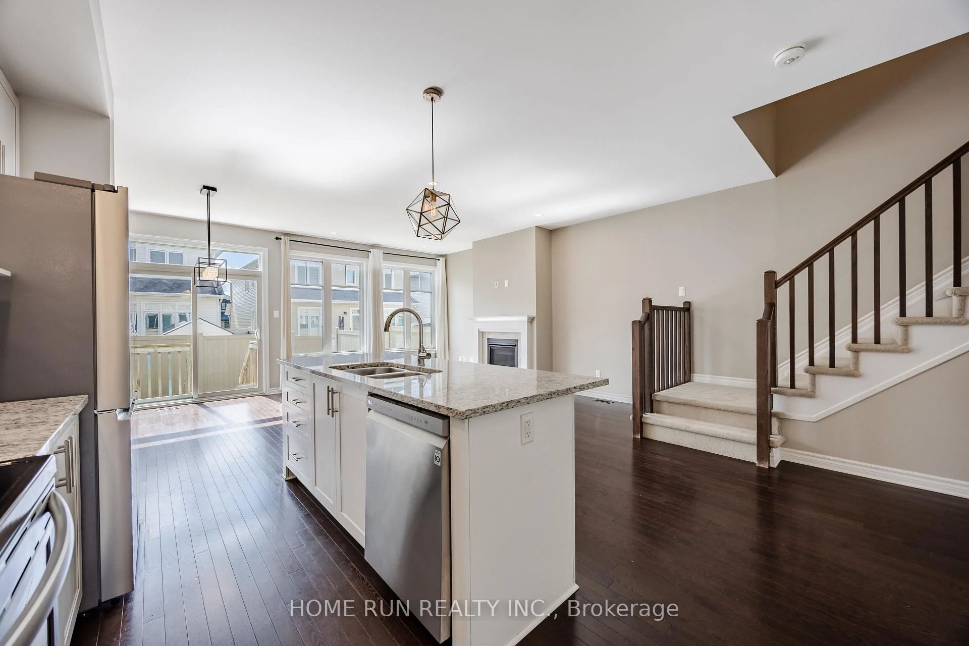 Photo 30 of 818 Clapham Terrace, Ottawa, Stittsville (South) — HOMEH