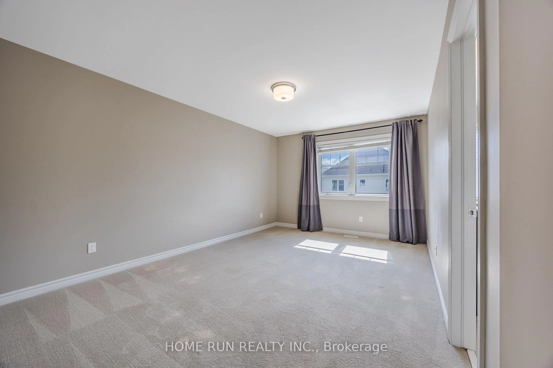 Photo 40 of 818 Clapham Terrace, Ottawa, Stittsville (South) — HOMEH