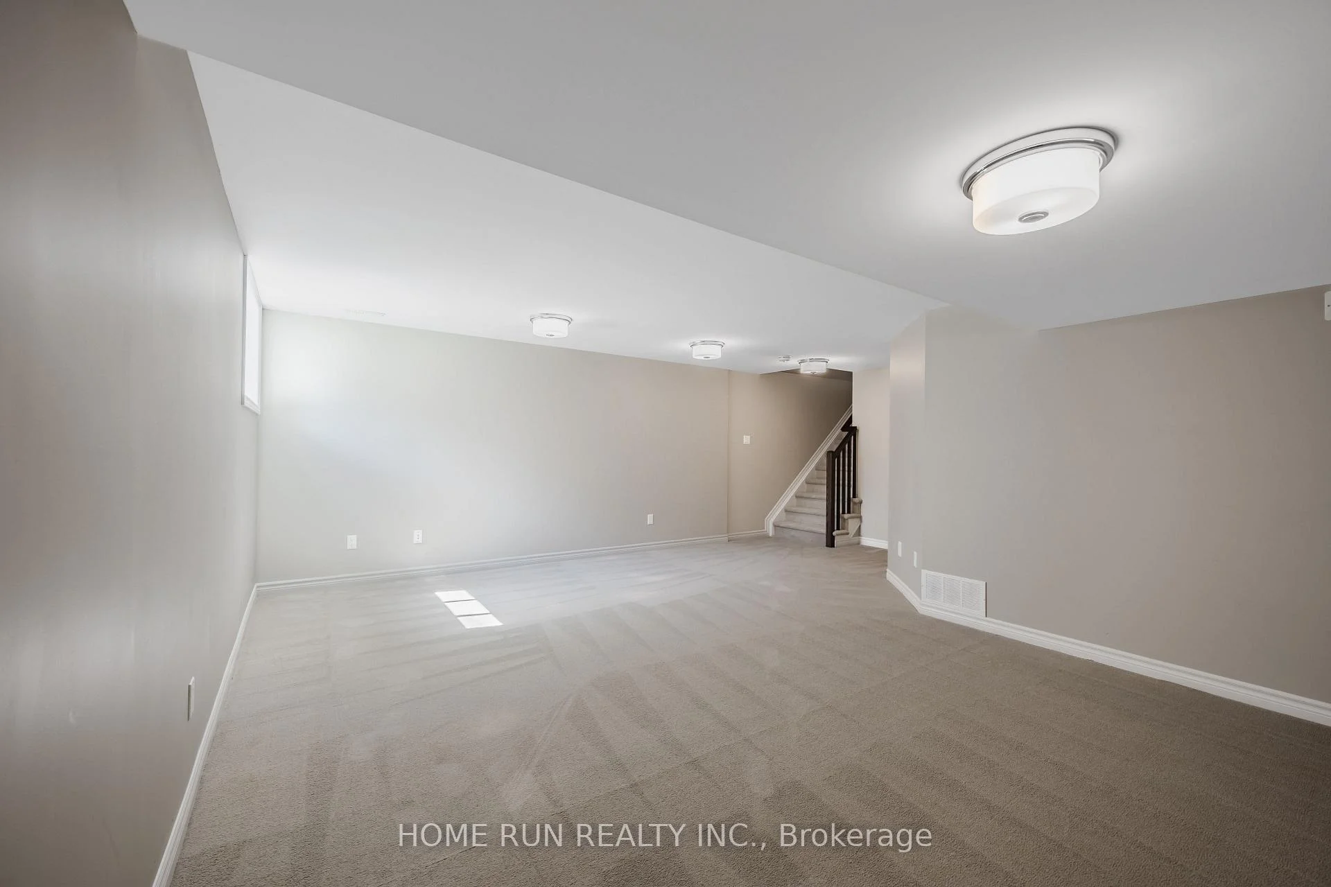Photo 57 of 818 Clapham Terrace, Ottawa, Stittsville (South) — HOMEH