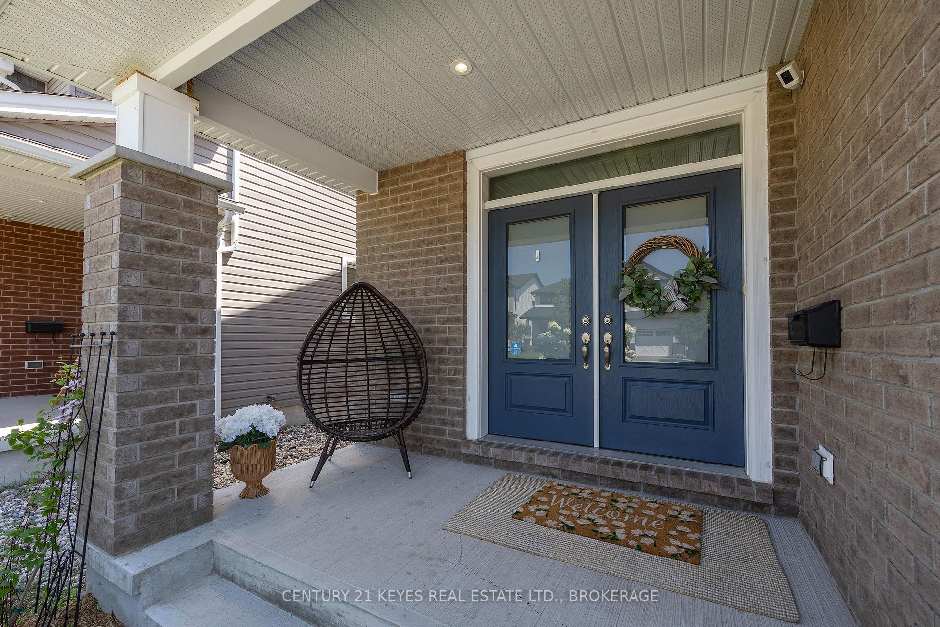 Photo 4 of 765 Riverview Way, Kingston, Kingston East (Incl Barret Crt) — HOMEH
