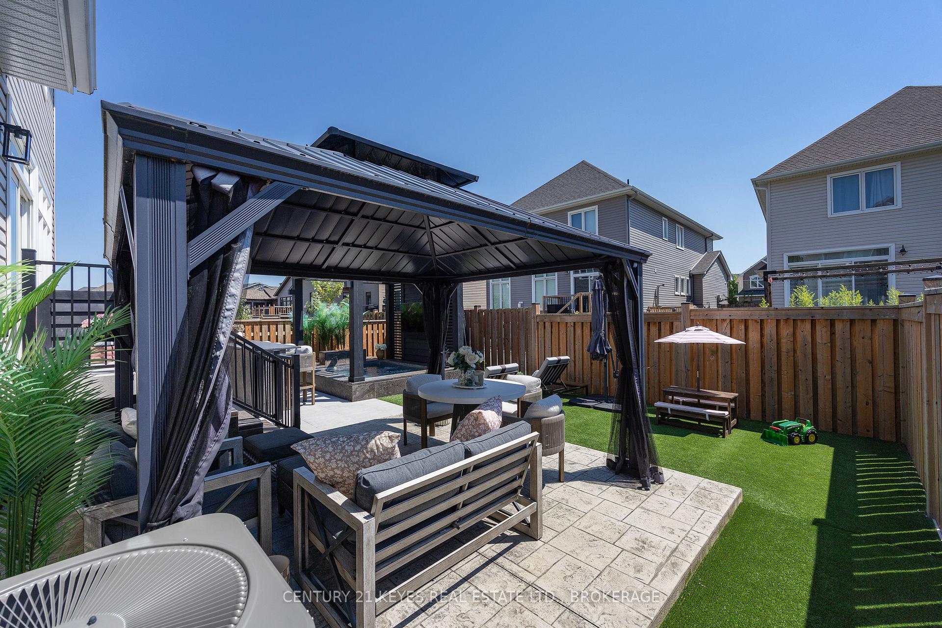 Photo 9 of 765 Riverview Way, Kingston, Kingston East (Incl Barret Crt) — HOMEH