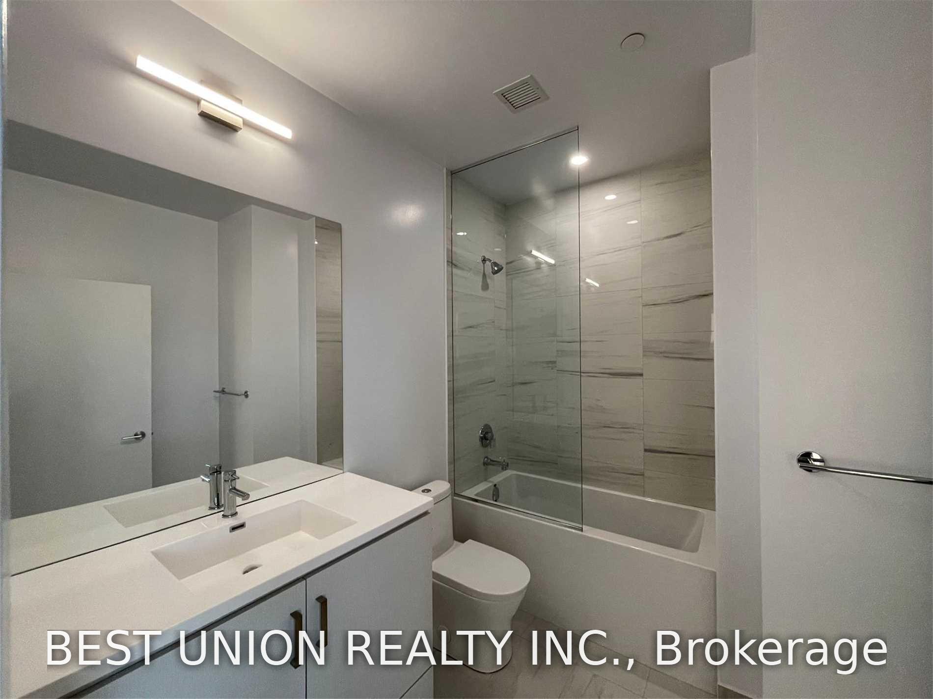 Photo 8 of Unit 310, 10 Honeycrisp Crescent, Vaughan, Vaughan Corporate Centre — HOMEH