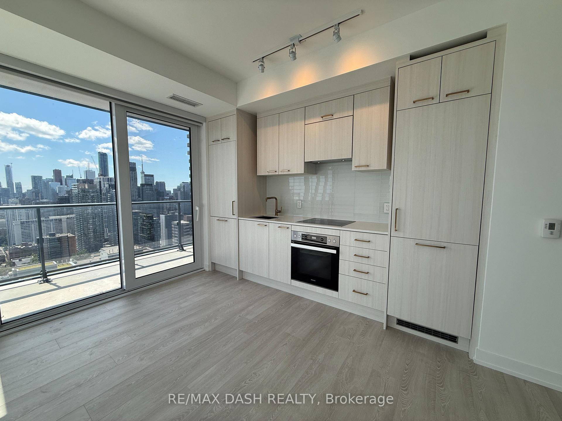 Photo 15 of Unit 3209, 634 Church Street, Toronto, Church-Yonge Corridor — HOMEH