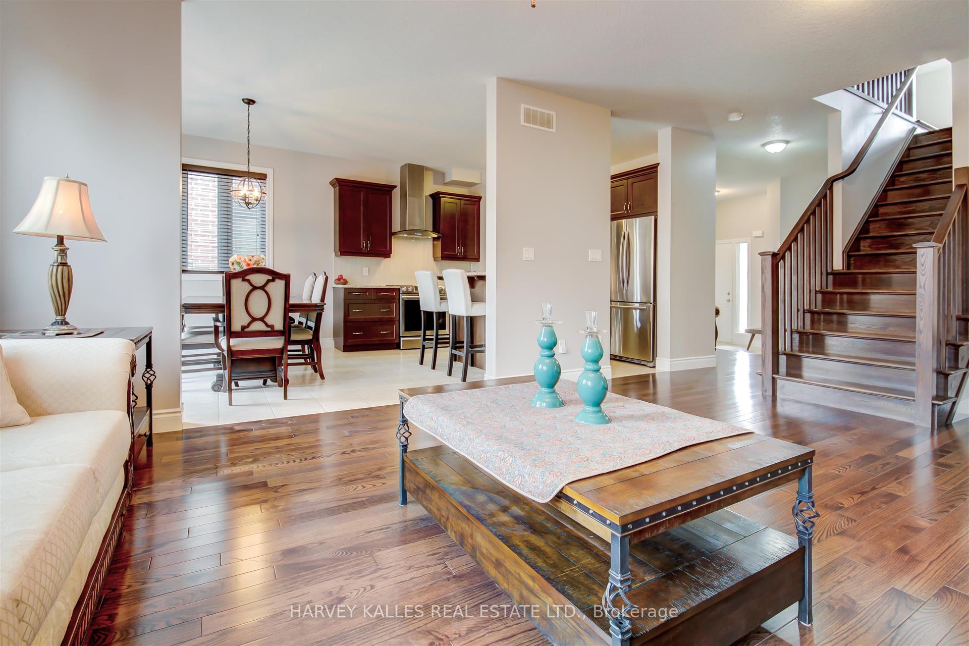 Photo 8 of 106 Eden Oak Trail, Kitchener, Idlewood/Lackner Woods — HOMEH