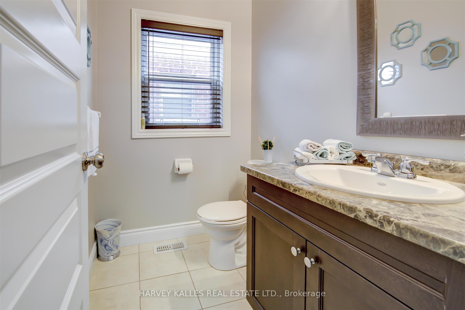 Photo 15 of 106 Eden Oak Trail, Kitchener, Idlewood/Lackner Woods — HOMEH