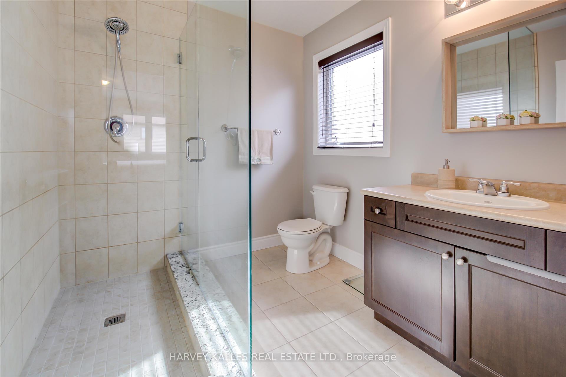 Photo 19 of 106 Eden Oak Trail, Kitchener, Idlewood/Lackner Woods — HOMEH