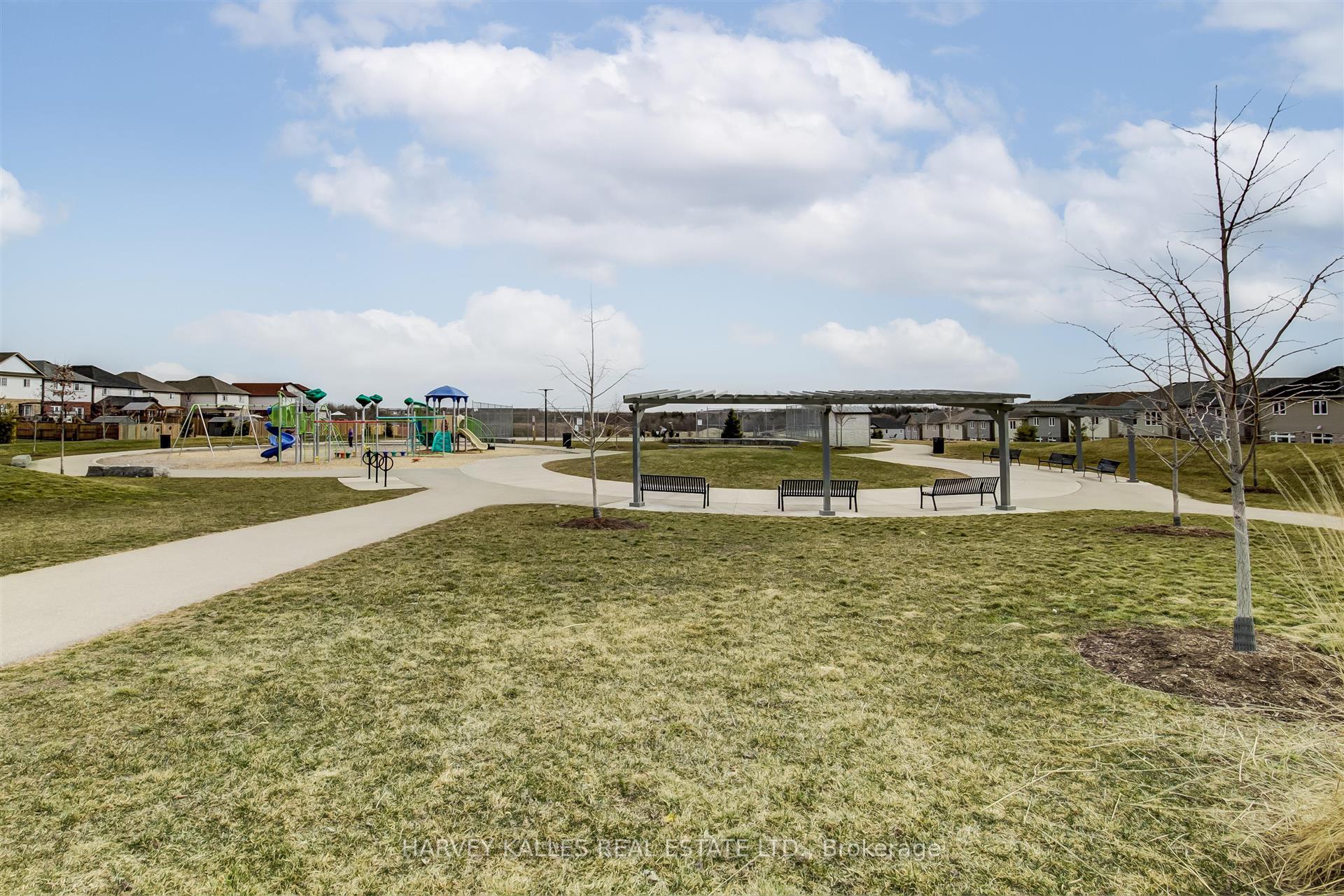 Photo 30 of 106 Eden Oak Trail, Kitchener, Idlewood/Lackner Woods — HOMEH