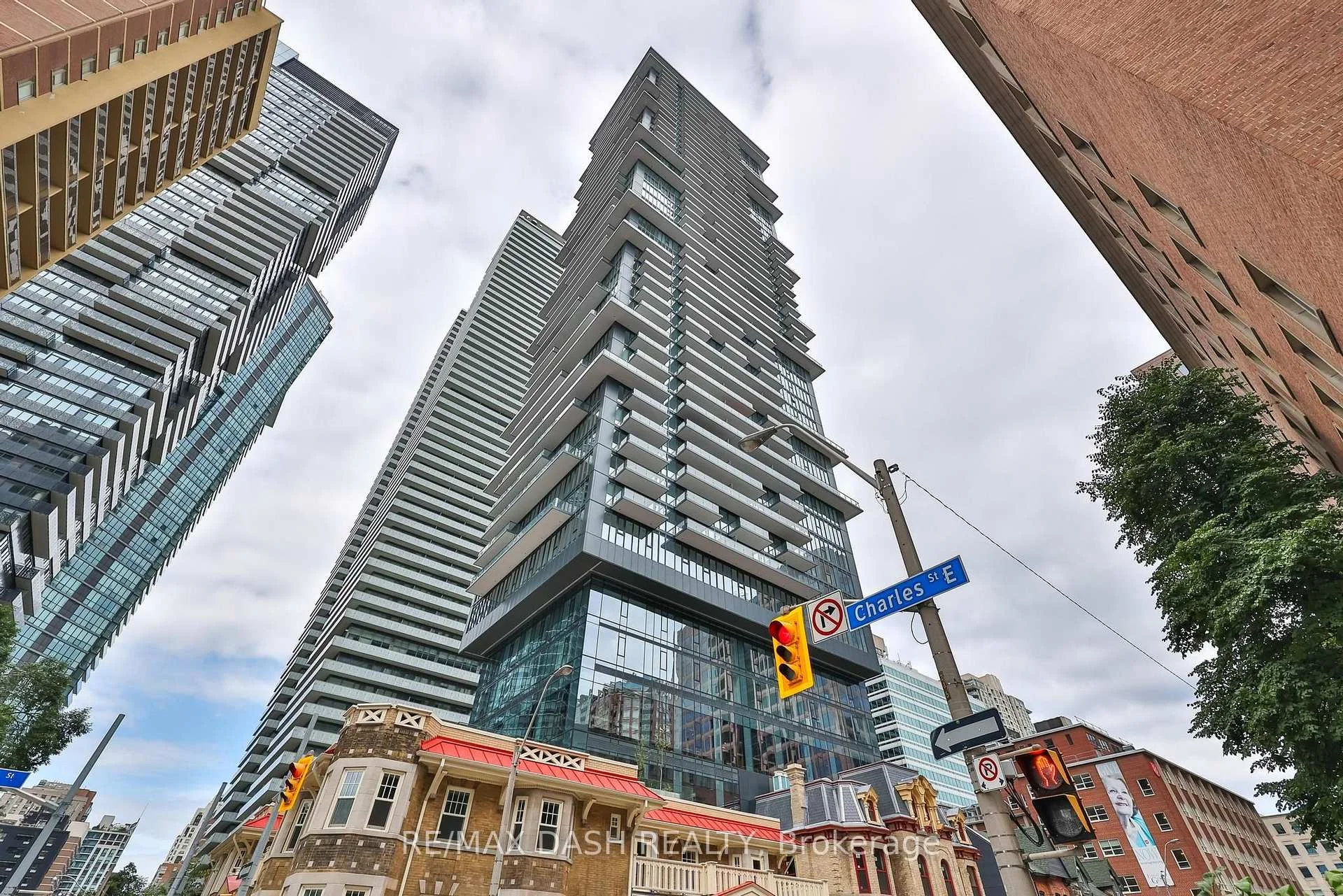 Photo of Unit 4701, 634 Church Street