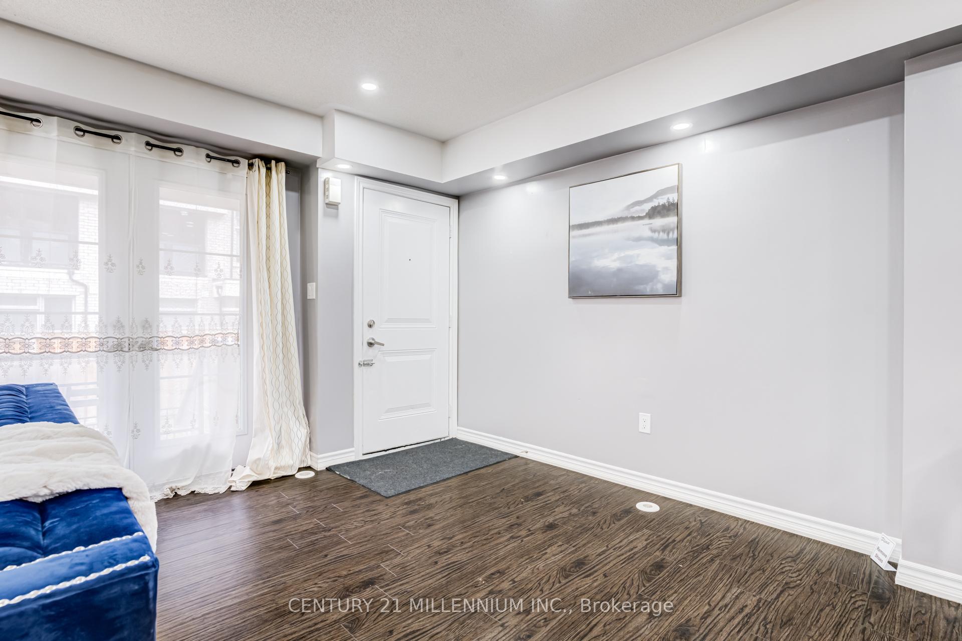 Photo 4 of Unit 30, 200 Veterans Drive, Brampton, Northwest Brampton — HOMEH