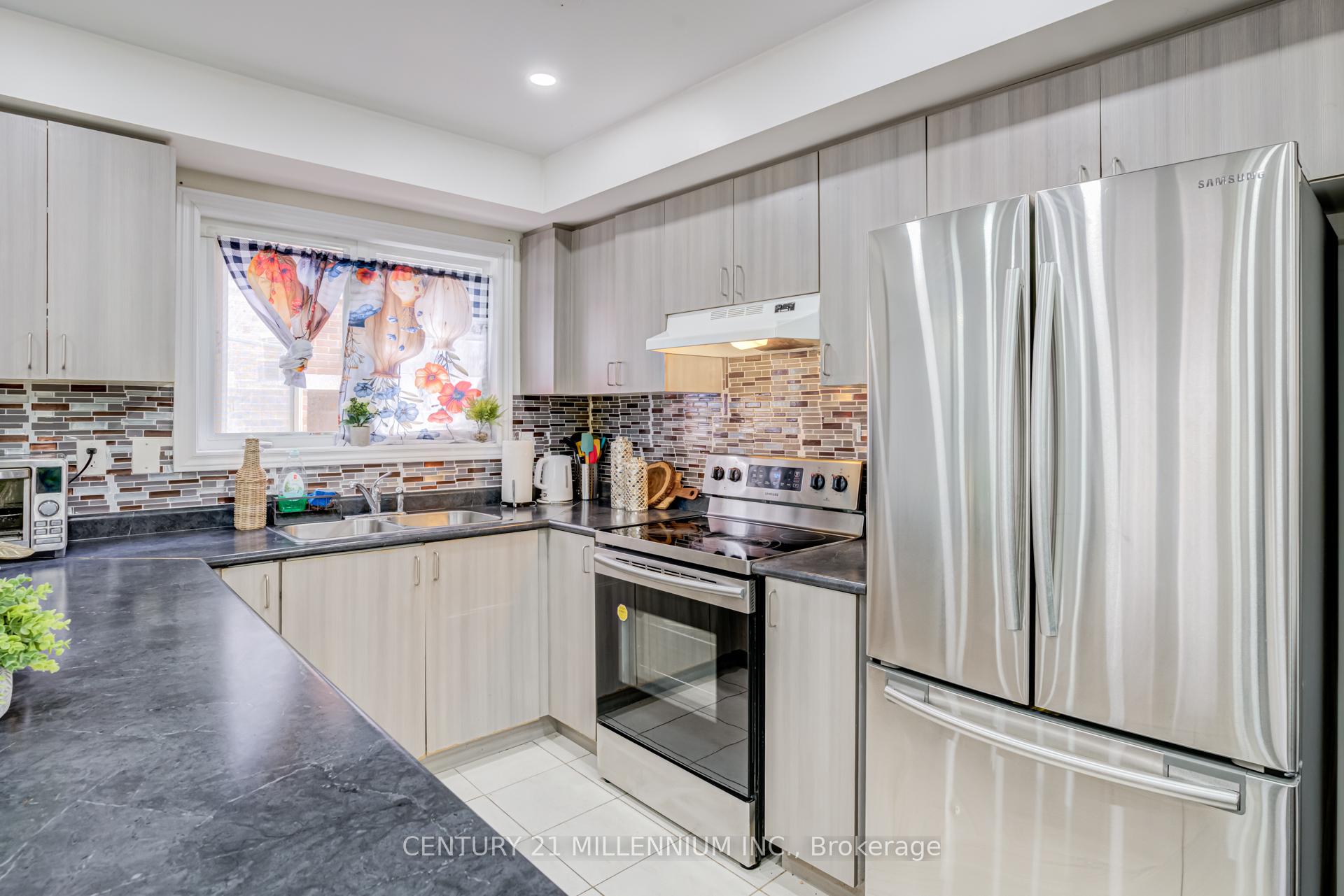 Photo 15 of Unit 30, 200 Veterans Drive, Brampton, Northwest Brampton — HOMEH