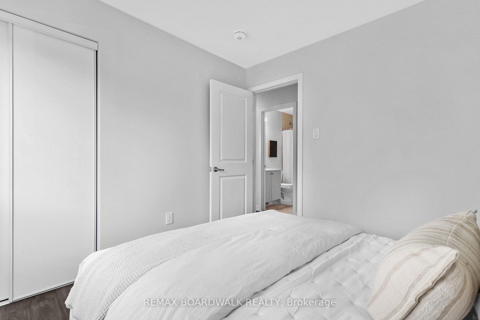 Photo 10 of 210 Verulam Street, Ottawa, Barrhaven - Heritage Park — HOMEH