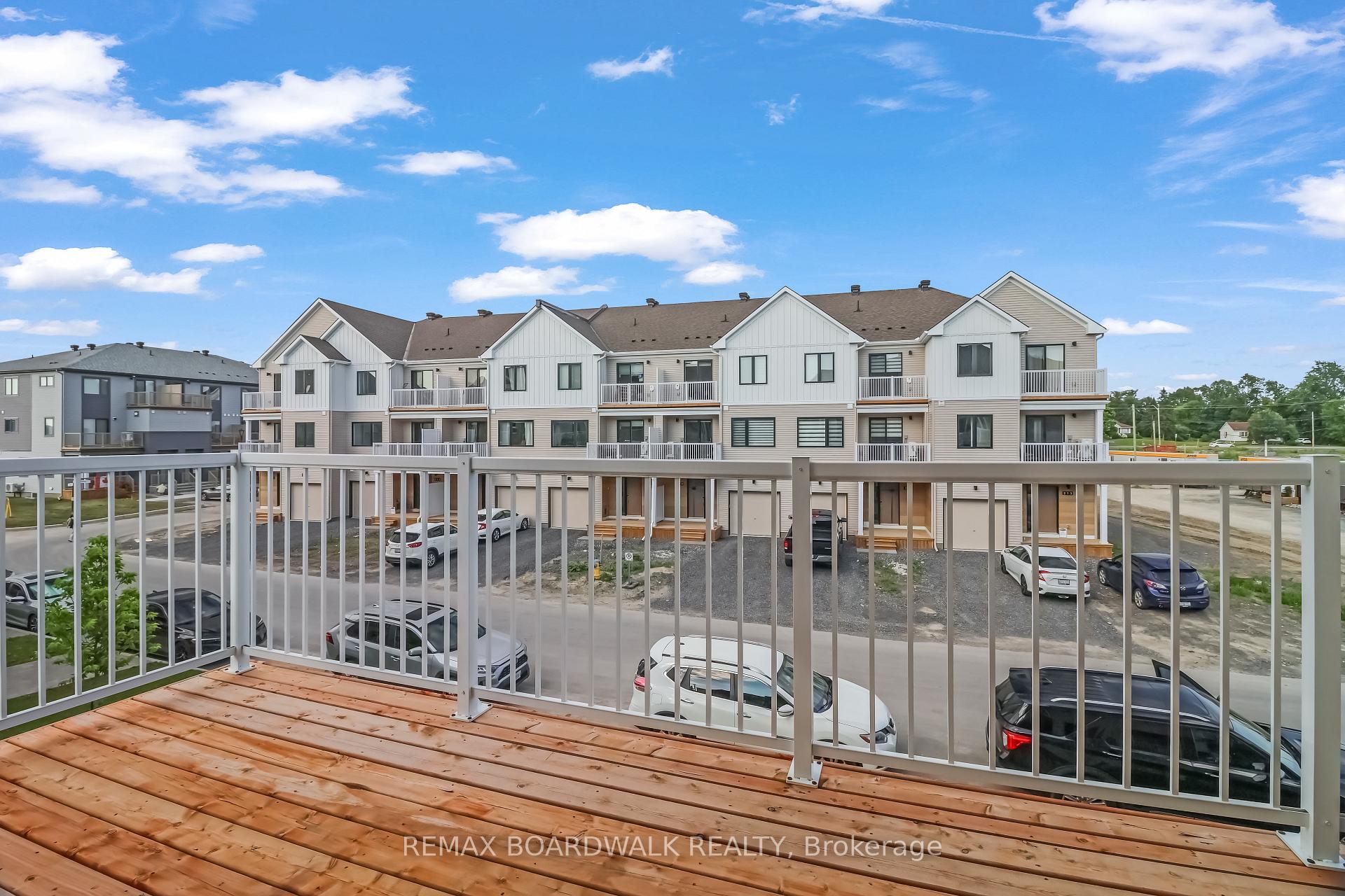 Photo 19 of 210 Verulam Street, Ottawa, Barrhaven - Heritage Park — HOMEH