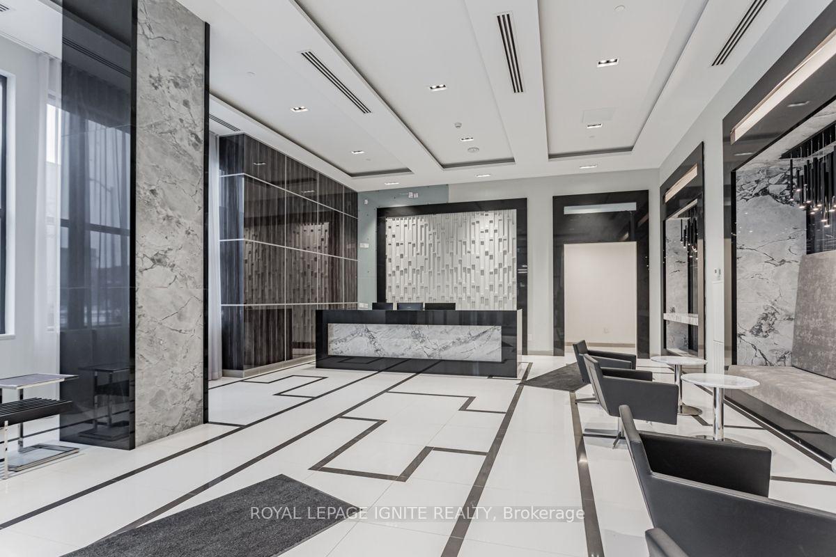 Photo 2 of Unit 305, 100 Eagle Rock Way, Vaughan, Rural Vaughan — HOMEH