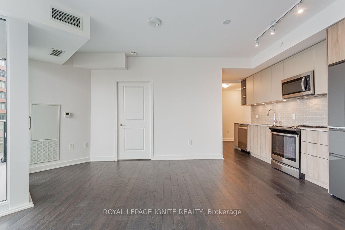 Photo 12 of Unit 305, 100 Eagle Rock Way, Vaughan, Rural Vaughan — HOMEH