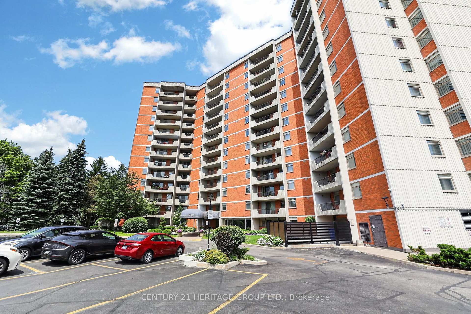 Photo 3 of Unit 603, 7811 Yonge Street, Markham, Thornhill — HOMEH
