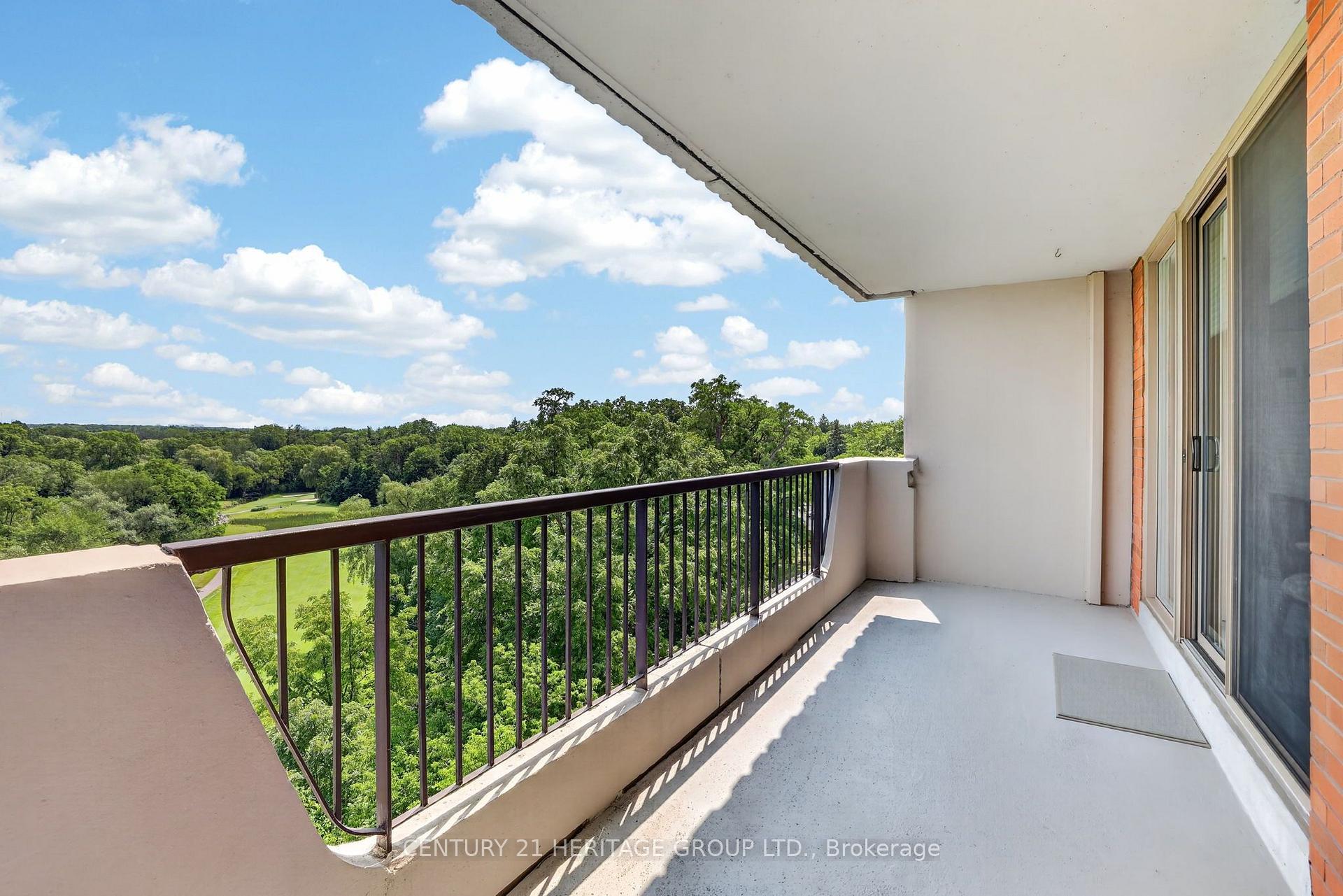 Photo 10 of Unit 603, 7811 Yonge Street, Markham, Thornhill — HOMEH