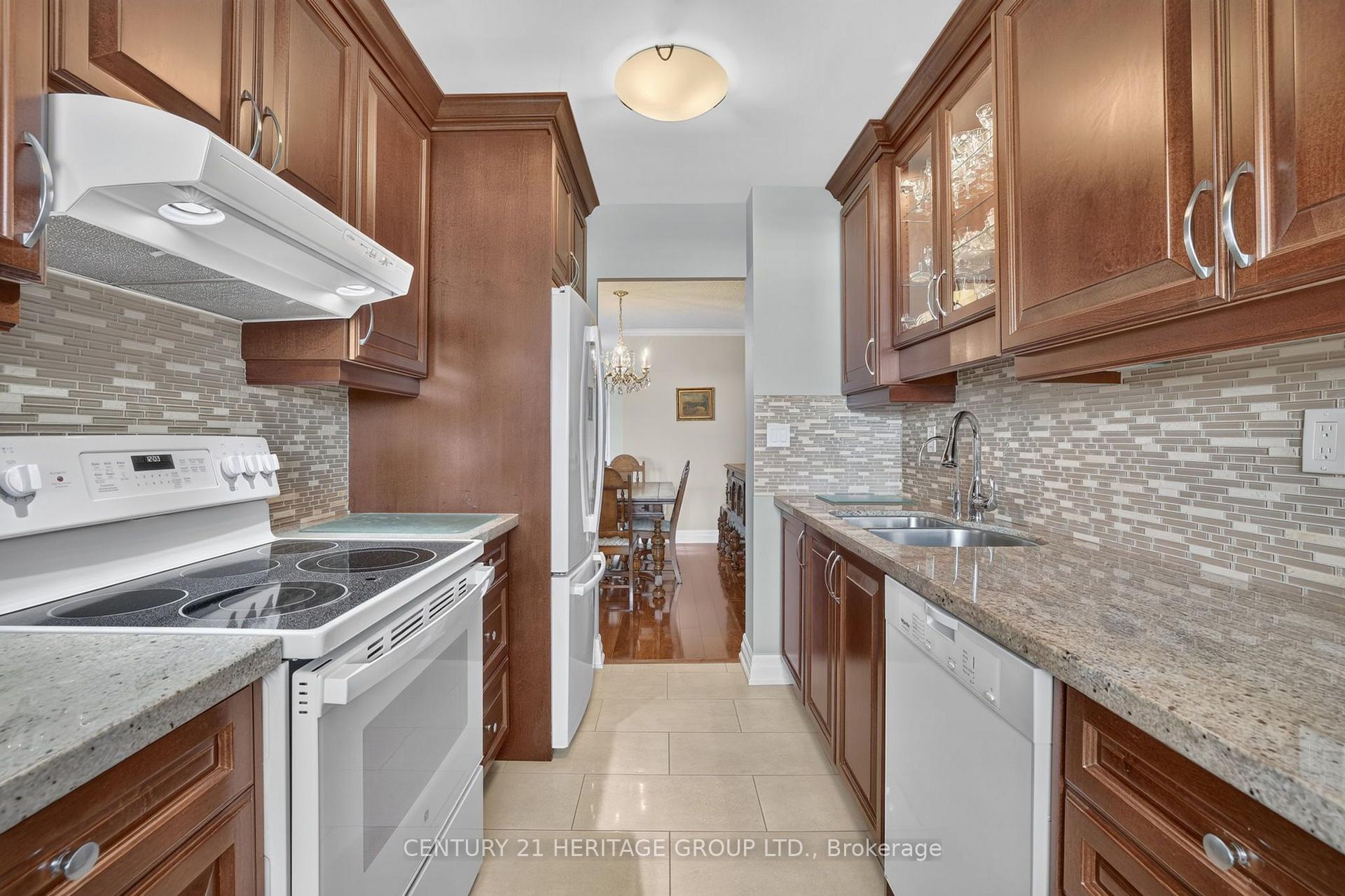 Photo 18 of Unit 603, 7811 Yonge Street, Markham, Thornhill — HOMEH