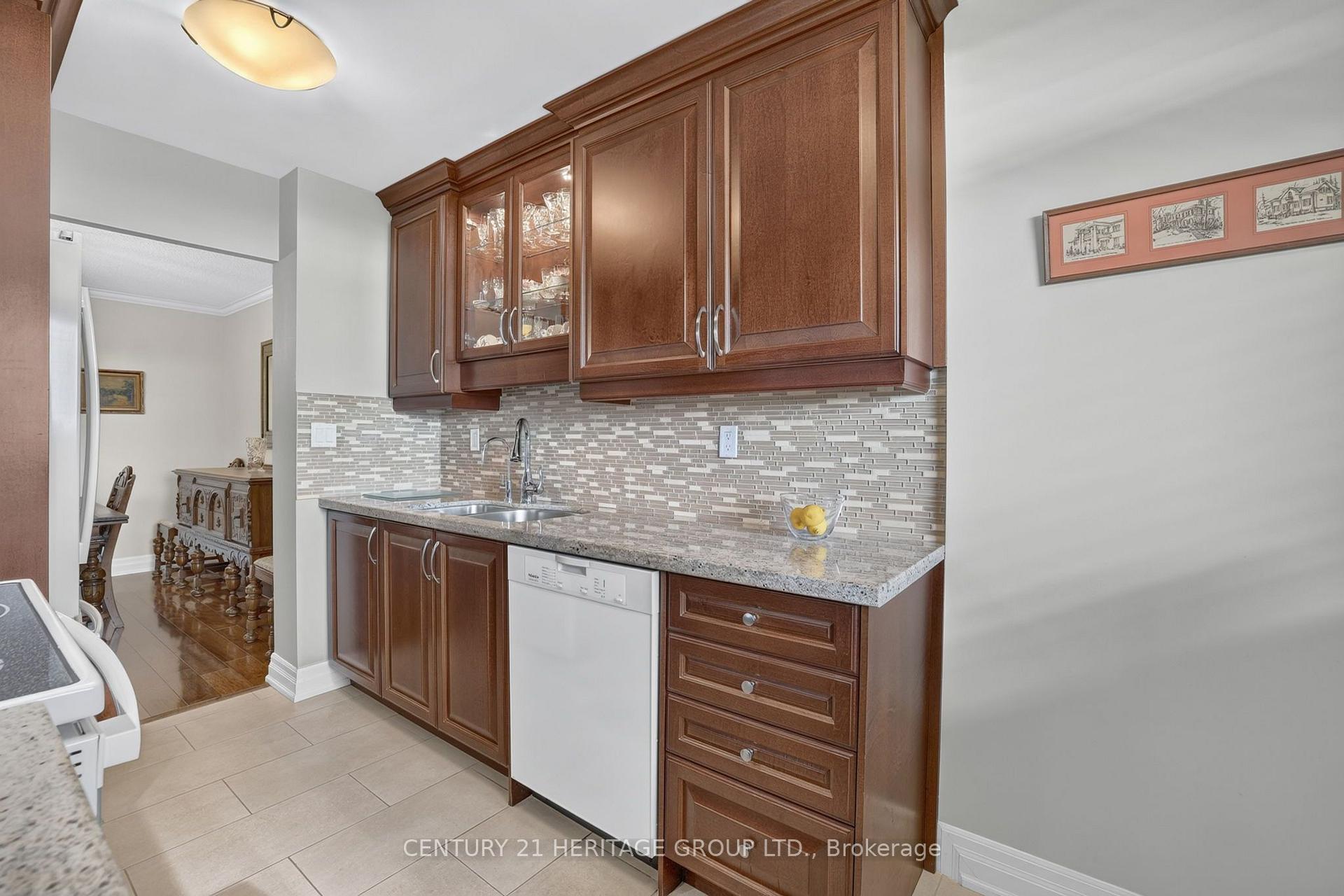 Photo 21 of Unit 603, 7811 Yonge Street, Markham, Thornhill — HOMEH