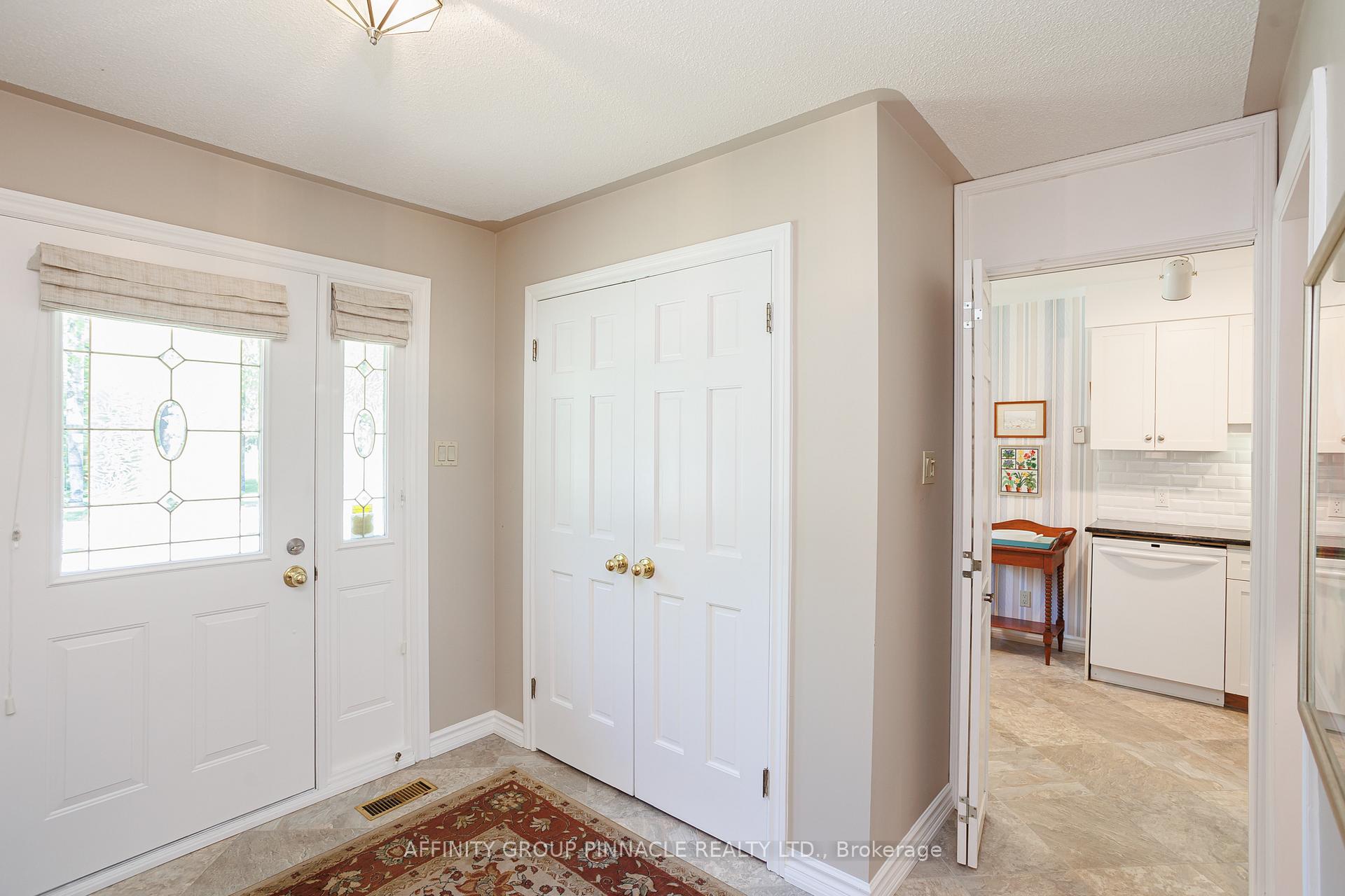 Photo 5 of Unit 1, 90 Parklawn Boulevard, Brock, Beaverton — HOMEH
