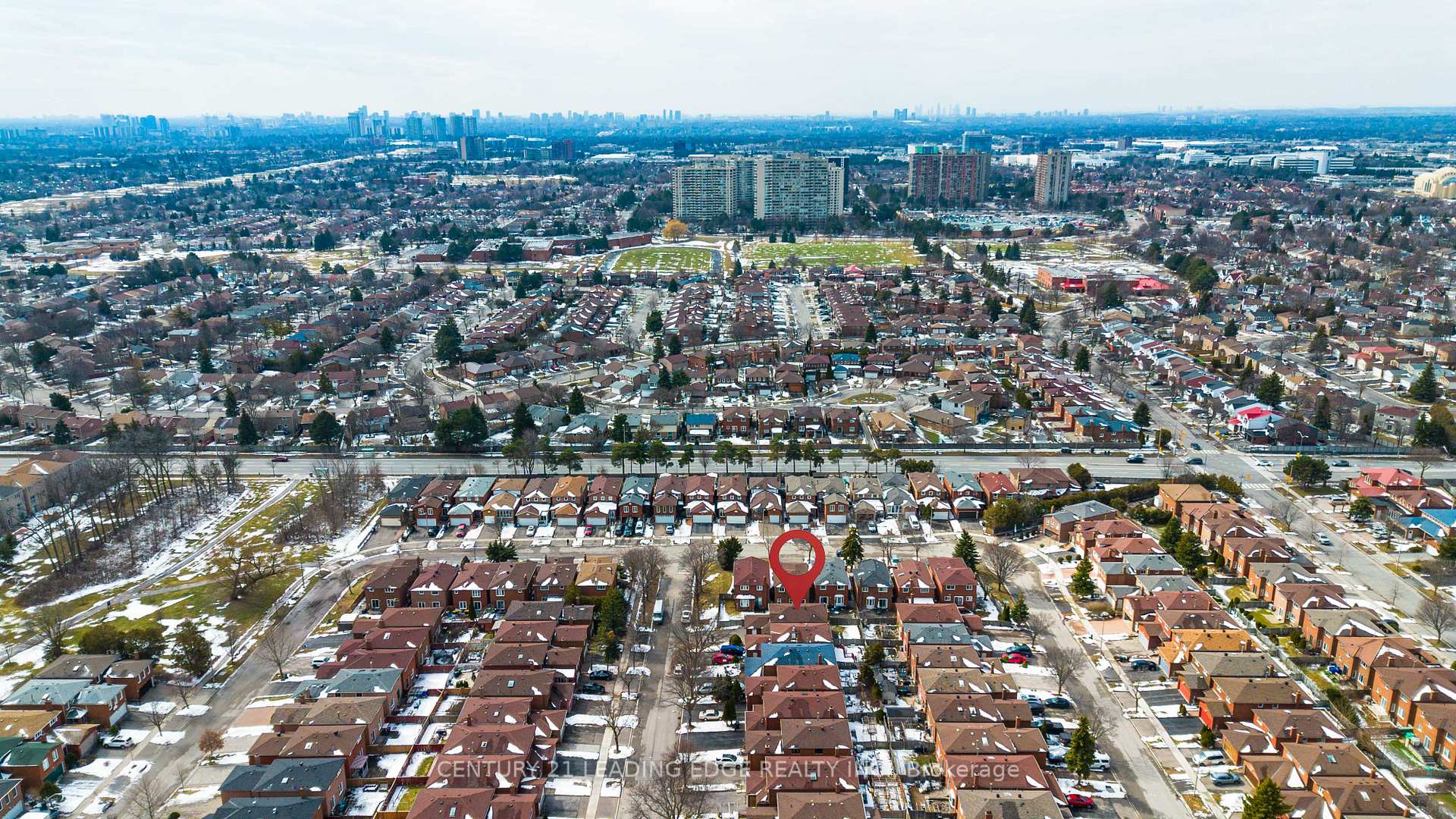 Photo 7 of 4 Treerun Avenue, Scarborough, Steeles — HOMEH
