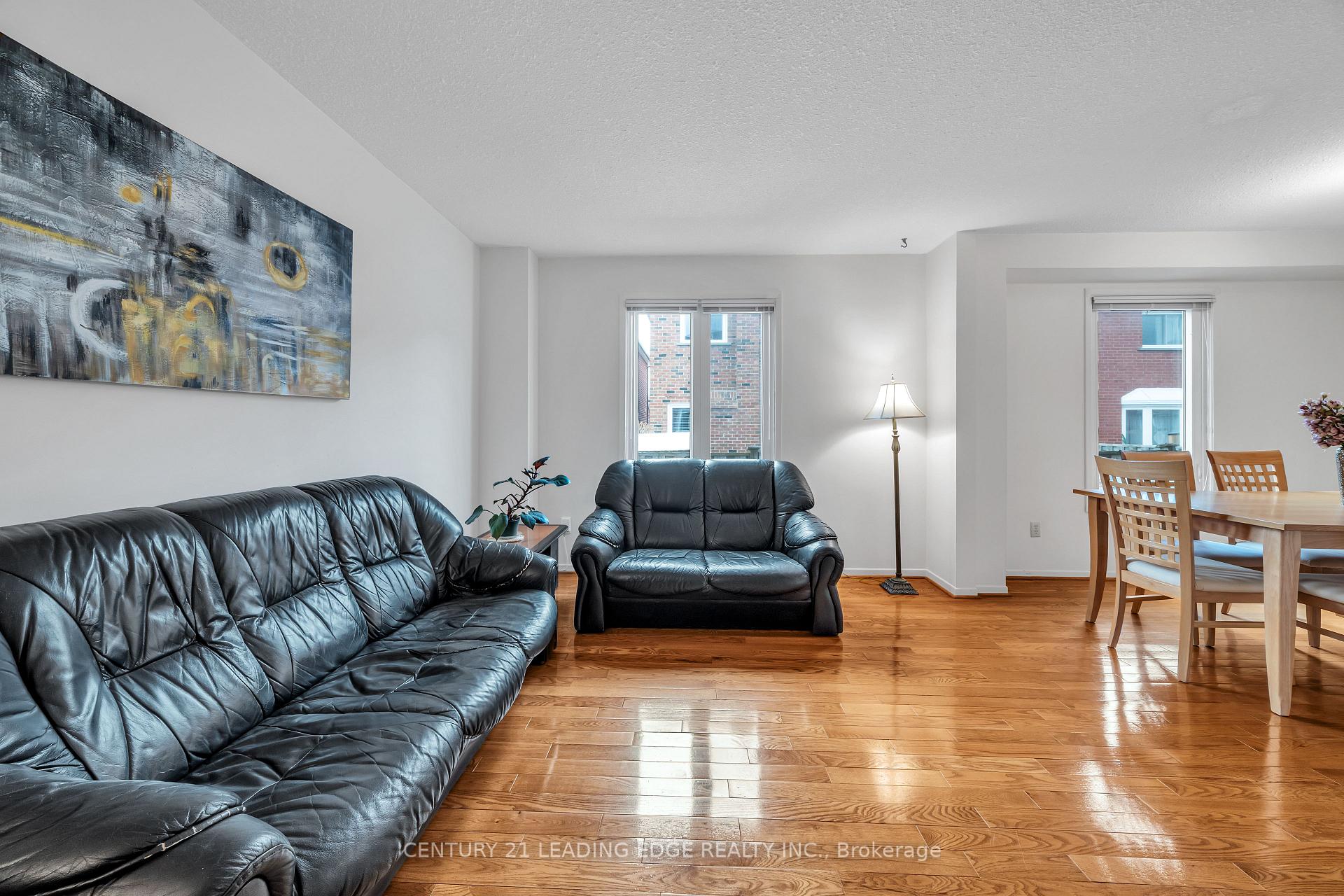 Photo 13 of 4 Treerun Avenue, Scarborough, Steeles — HOMEH