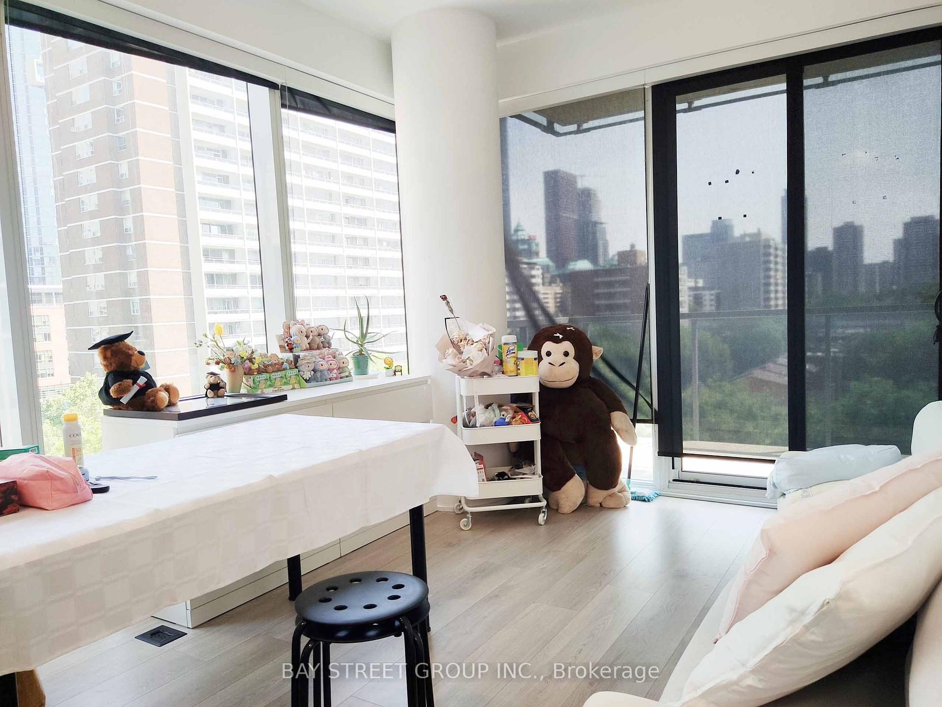 Photo 5 of Unit 2, 3 Gloucester Street, Toronto, Church-Yonge Corridor — HOMEH