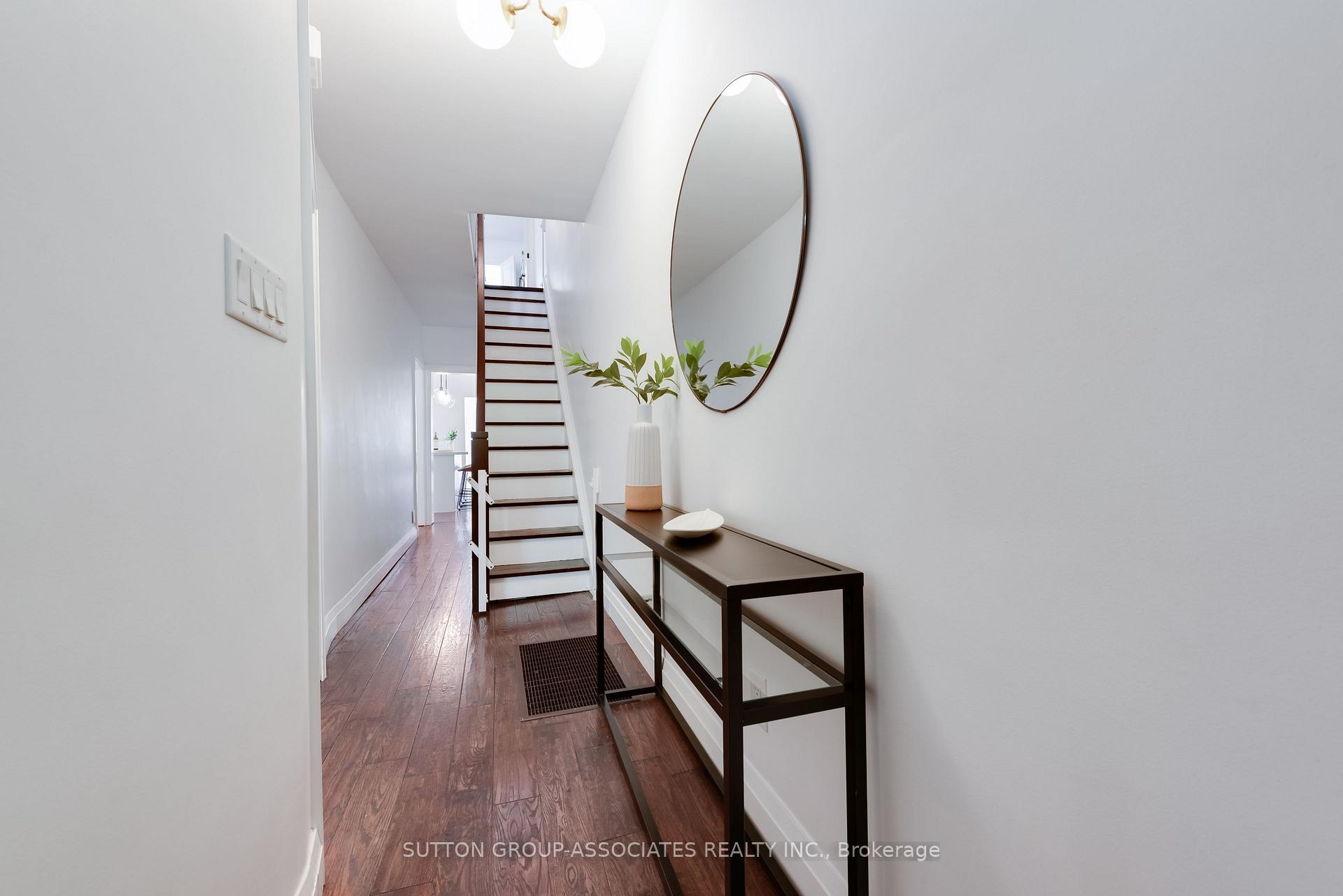 Photo 4 of 37 Ashburnham Road, Toronto, Corso Italia-Davenport — HOMEH