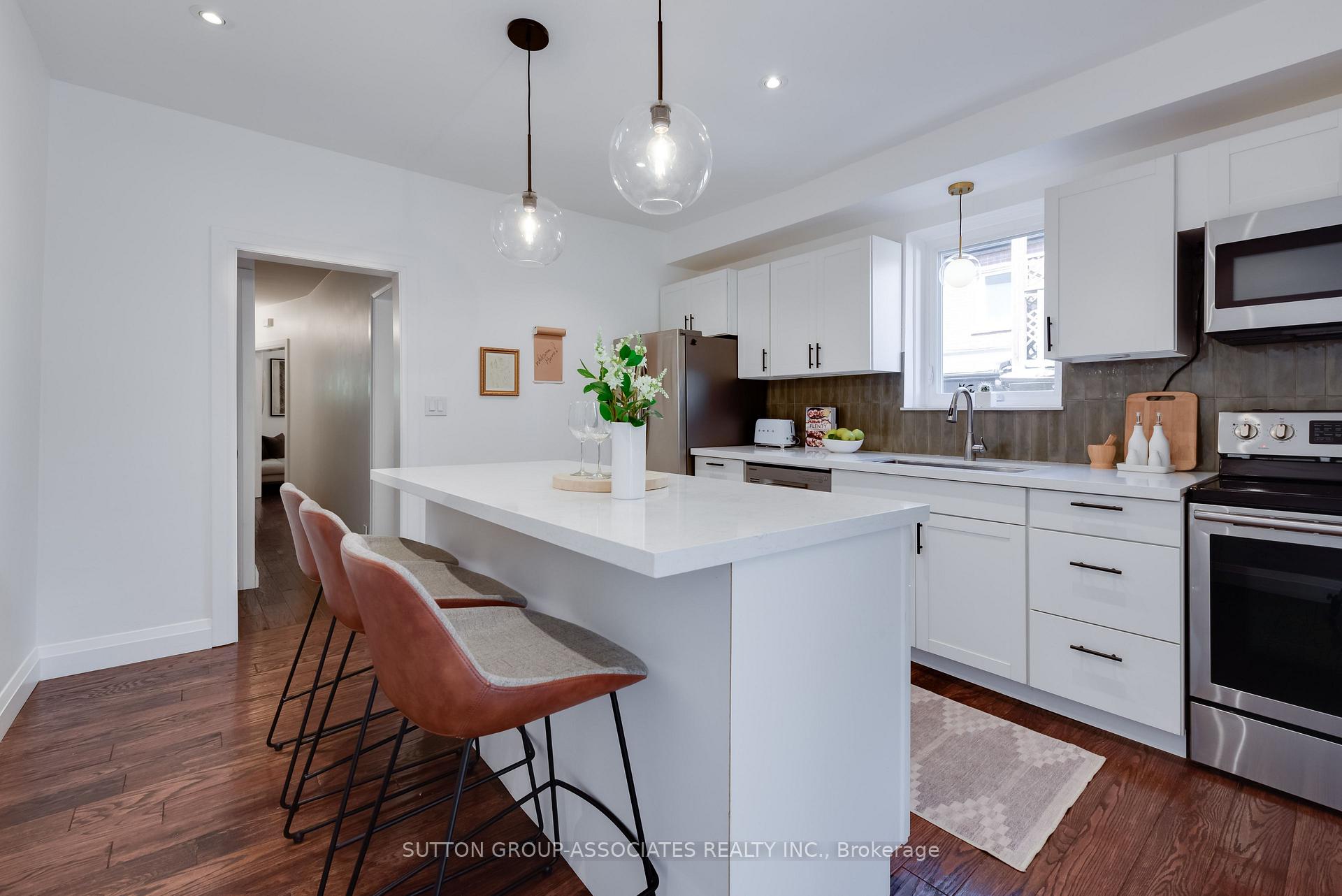 Photo 10 of 37 Ashburnham Road, Toronto, Corso Italia-Davenport — HOMEH