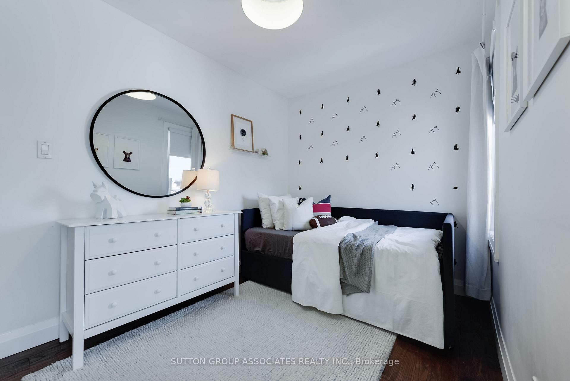 Photo 15 of 37 Ashburnham Road, Toronto, Corso Italia-Davenport — HOMEH