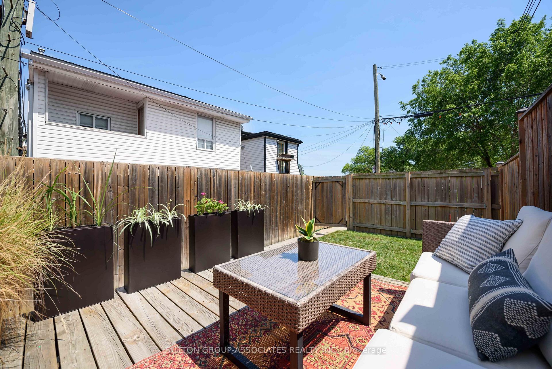 Photo 31 of 37 Ashburnham Road, Toronto, Corso Italia-Davenport — HOMEH