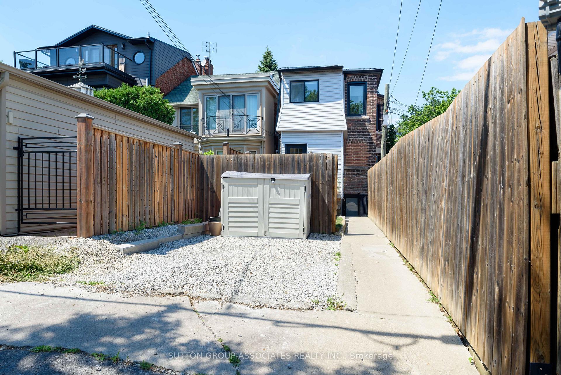 Photo 33 of 37 Ashburnham Road, Toronto, Corso Italia-Davenport — HOMEH