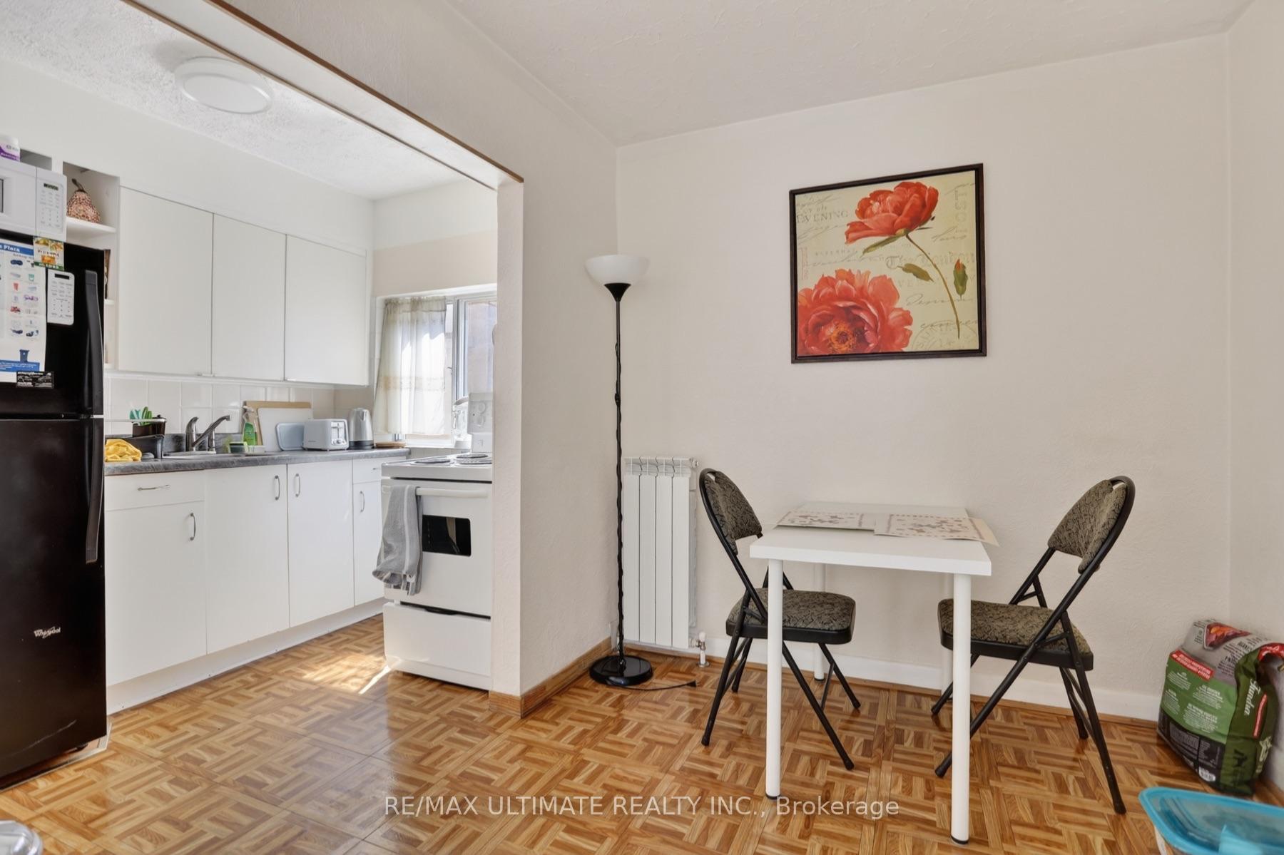 Photo 10 of 177 Varsity Road, Toronto, Lambton Baby Point — HOMEH