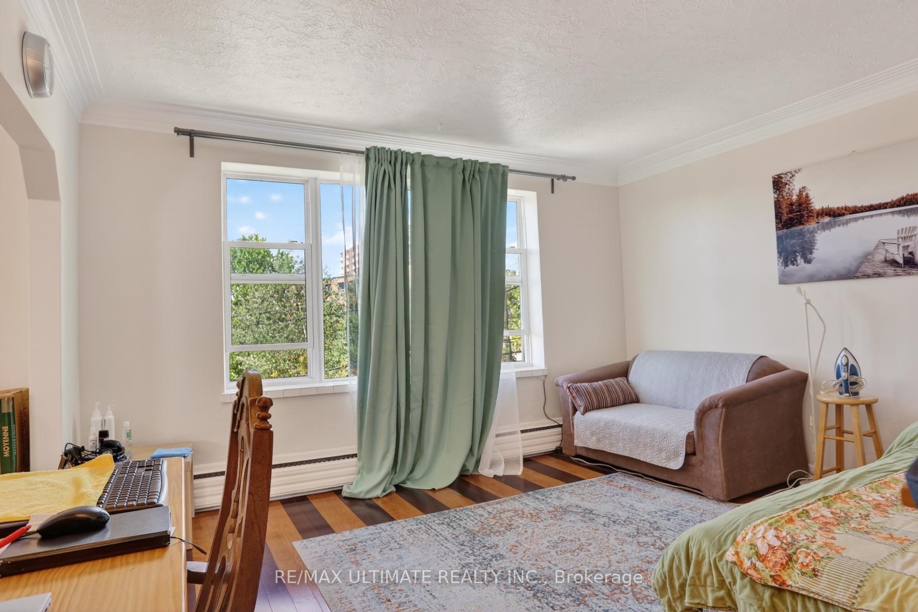 Photo 13 of 177 Varsity Road, Toronto, Lambton Baby Point — HOMEH