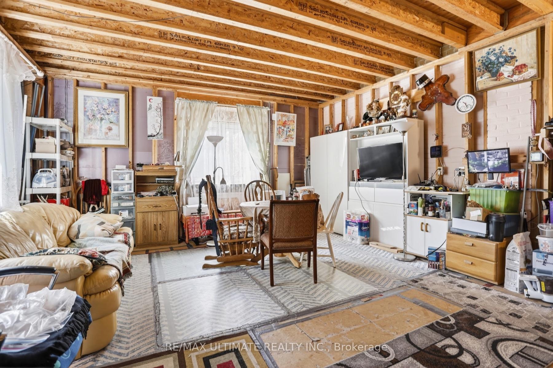 Photo 18 of 177 Varsity Road, Toronto, Lambton Baby Point — HOMEH