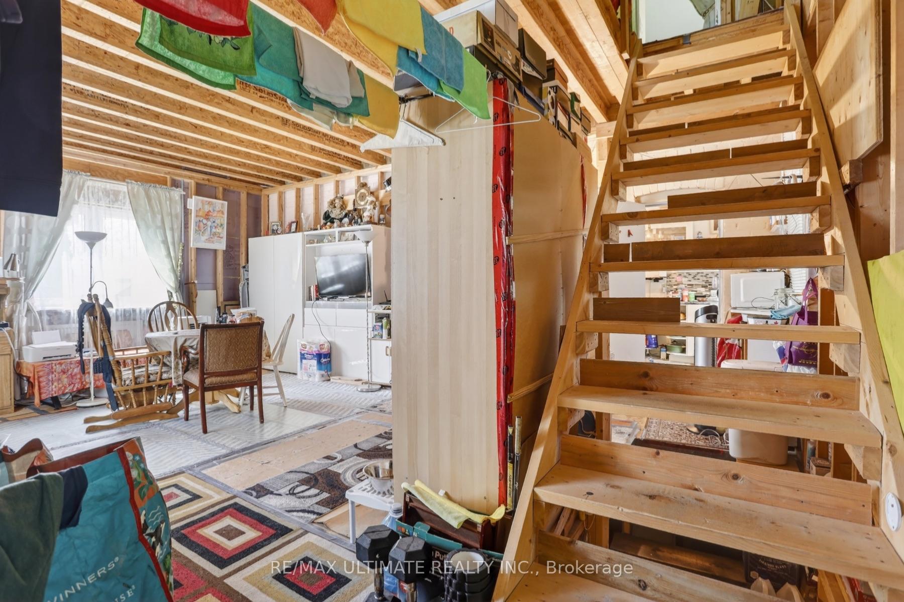 Photo 19 of 177 Varsity Road, Toronto, Lambton Baby Point — HOMEH