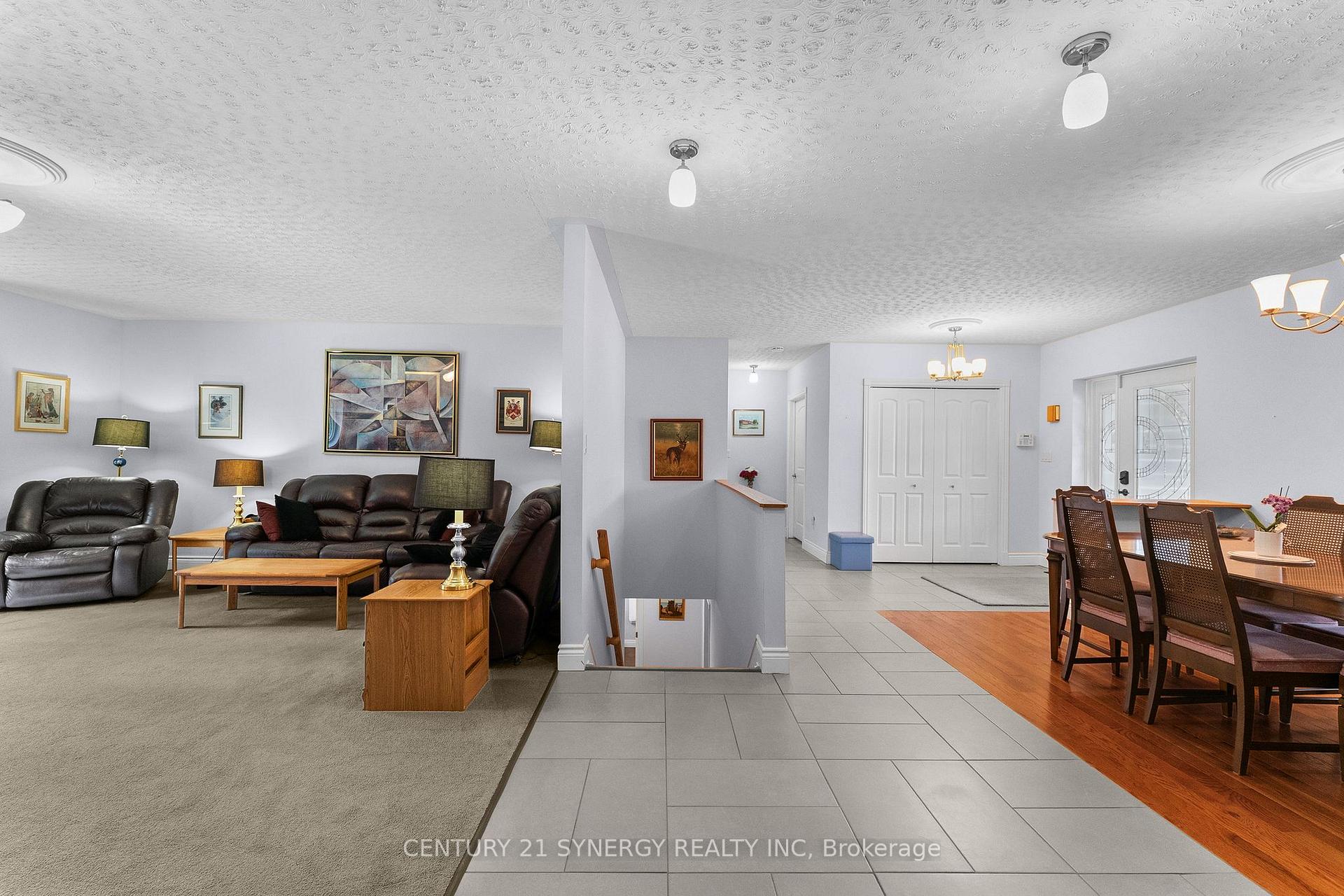 Photo 8 of 21 Holly Drive, Edwardsburgh/Cardinal, Edwardsburgh/Cardinal Twp — HOMEH
