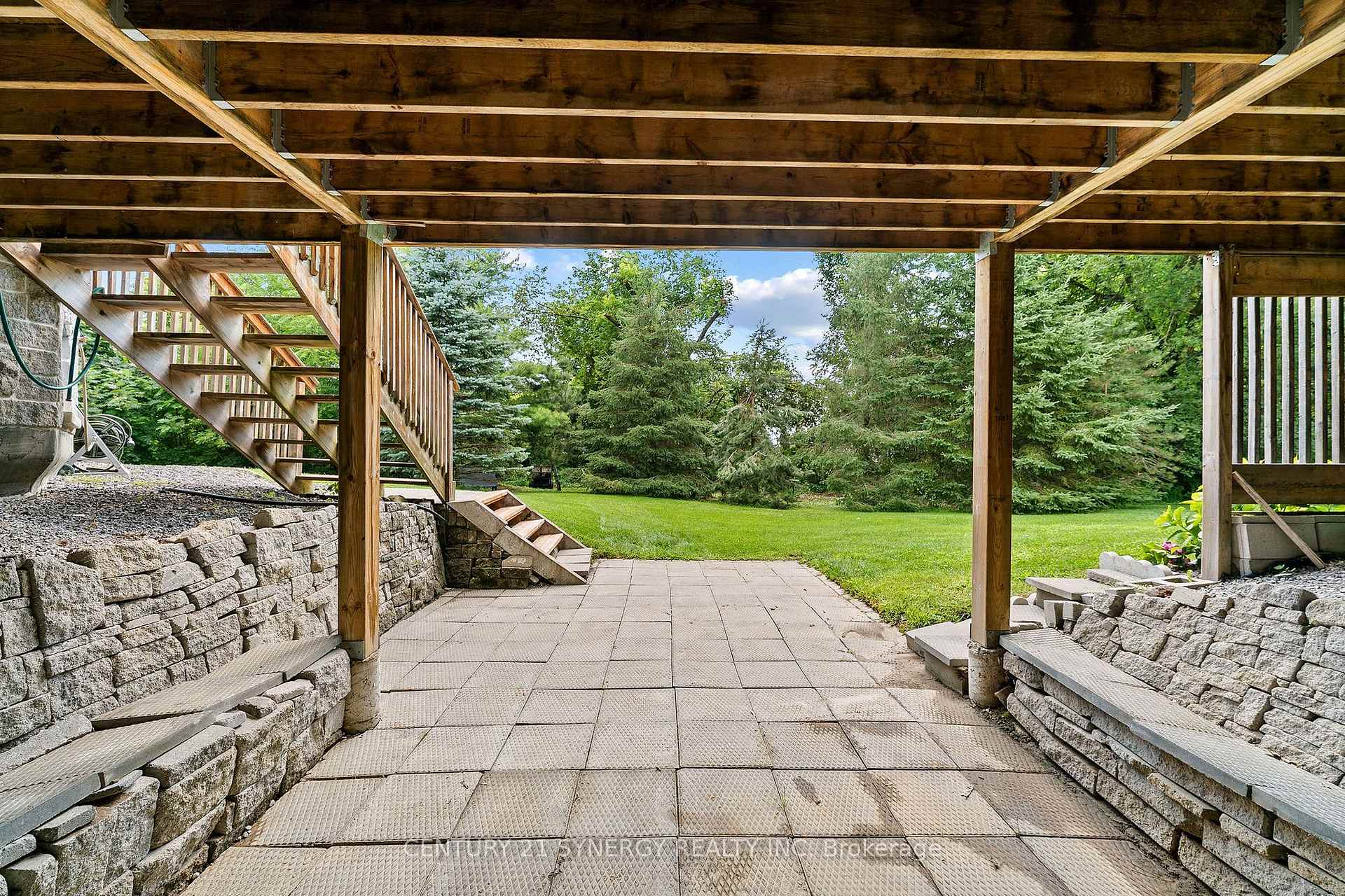 Photo 31 of 21 Holly Drive, Edwardsburgh/Cardinal, Edwardsburgh/Cardinal Twp — HOMEH