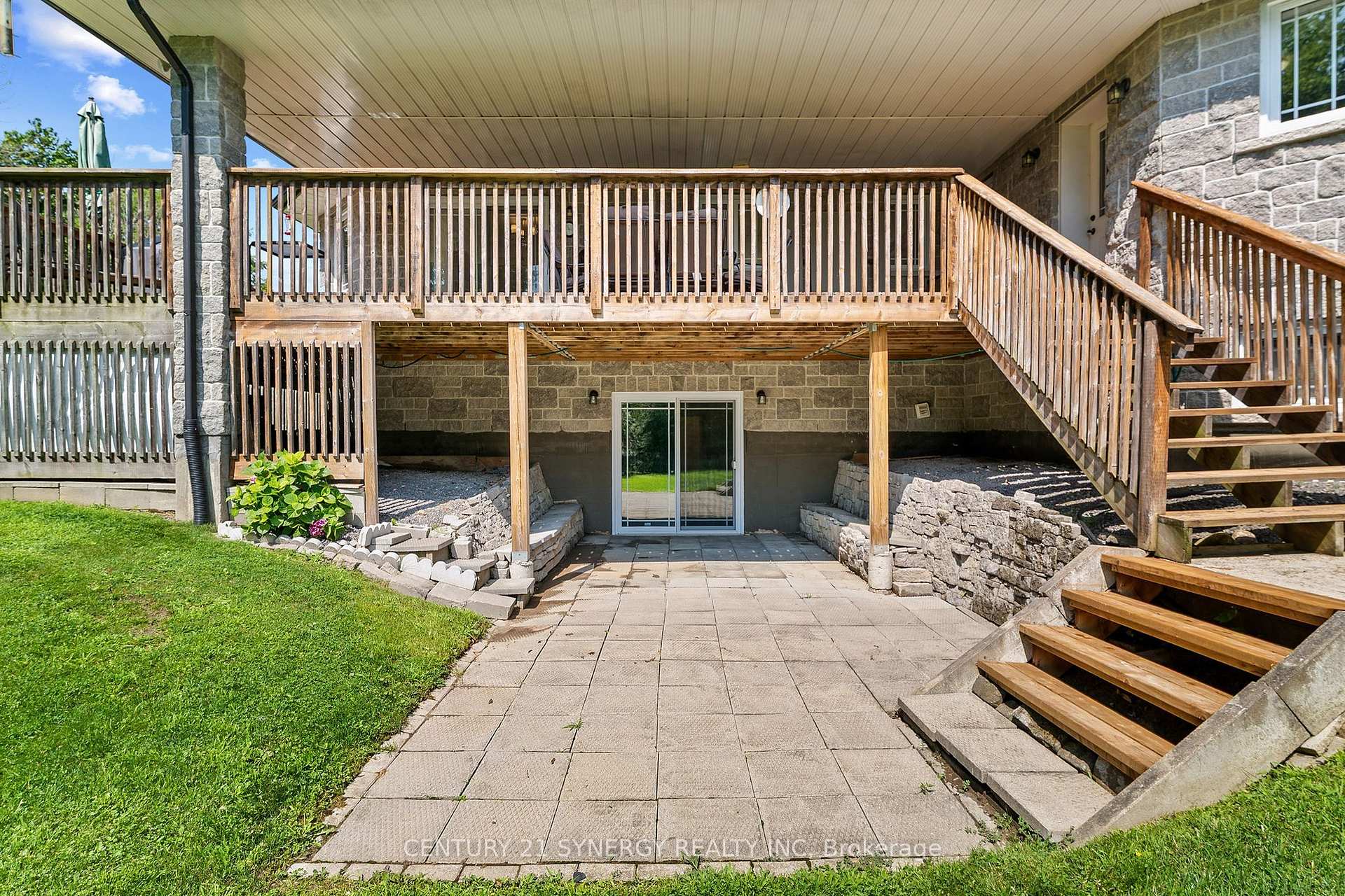 Photo 38 of 21 Holly Drive, Edwardsburgh/Cardinal, Edwardsburgh/Cardinal Twp — HOMEH