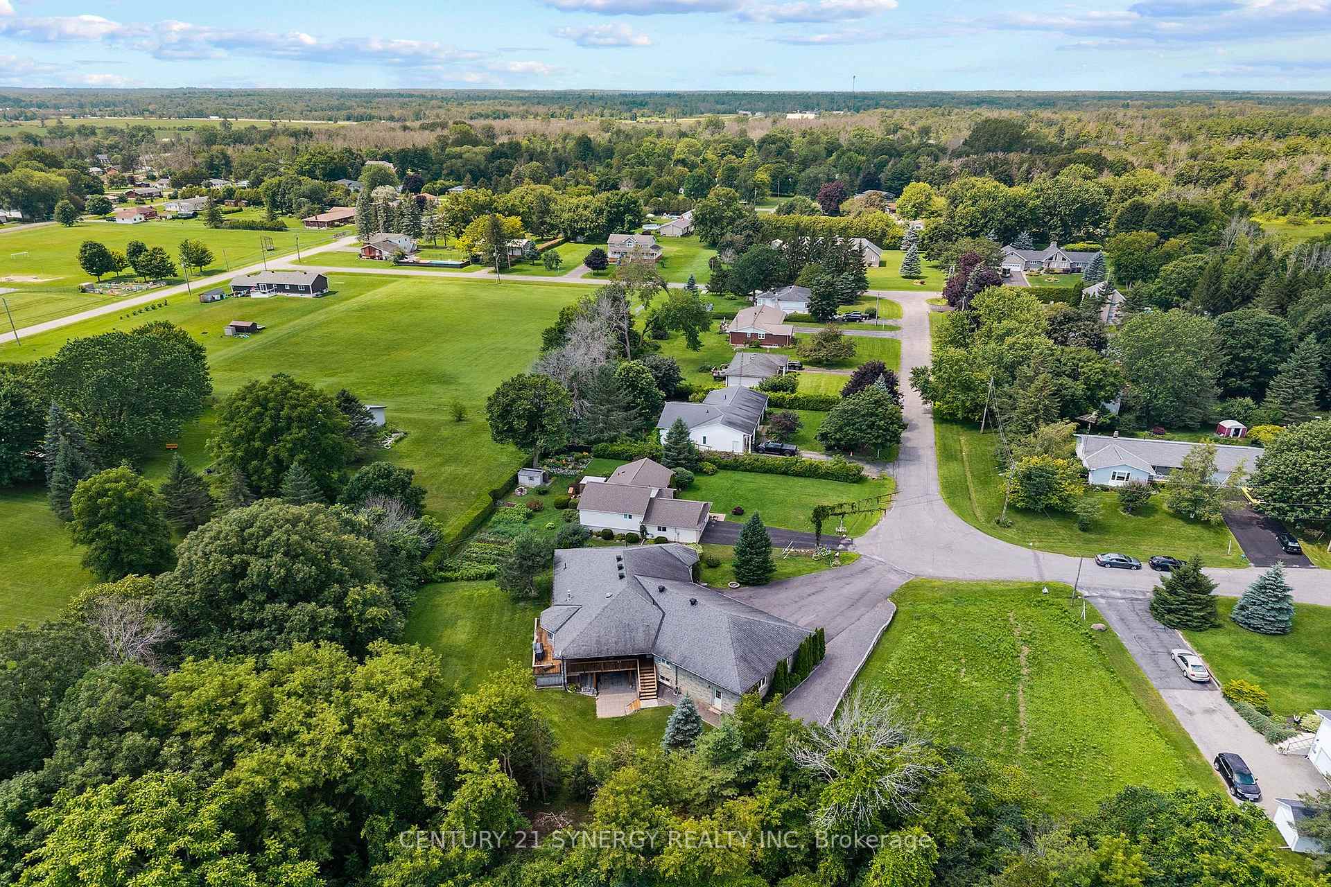 Photo 42 of 21 Holly Drive, Edwardsburgh/Cardinal, Edwardsburgh/Cardinal Twp — HOMEH