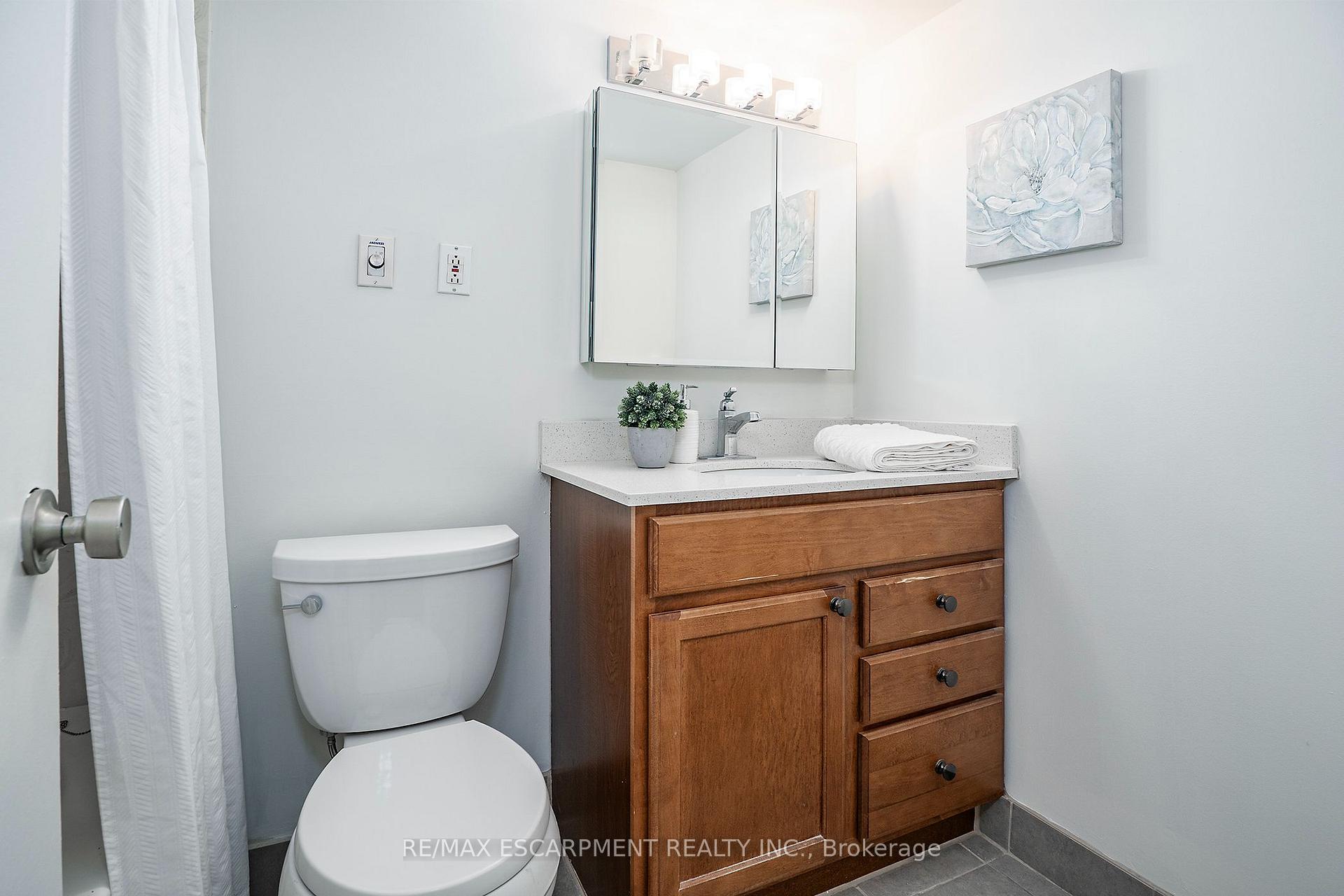 Photo 10 of Unit 1009, 1964 Main Street W, Hamilton, Ainslie Wood — HOMEH