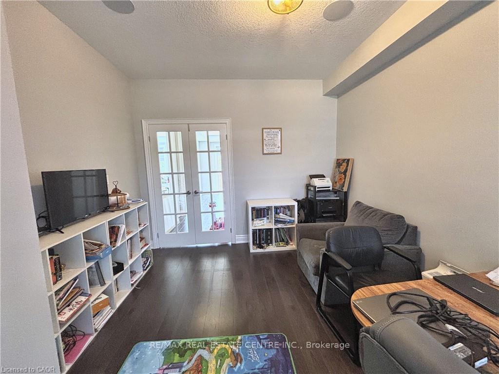 Photo 8 of 24 Mears Road, Brant, Paris — HOMEH