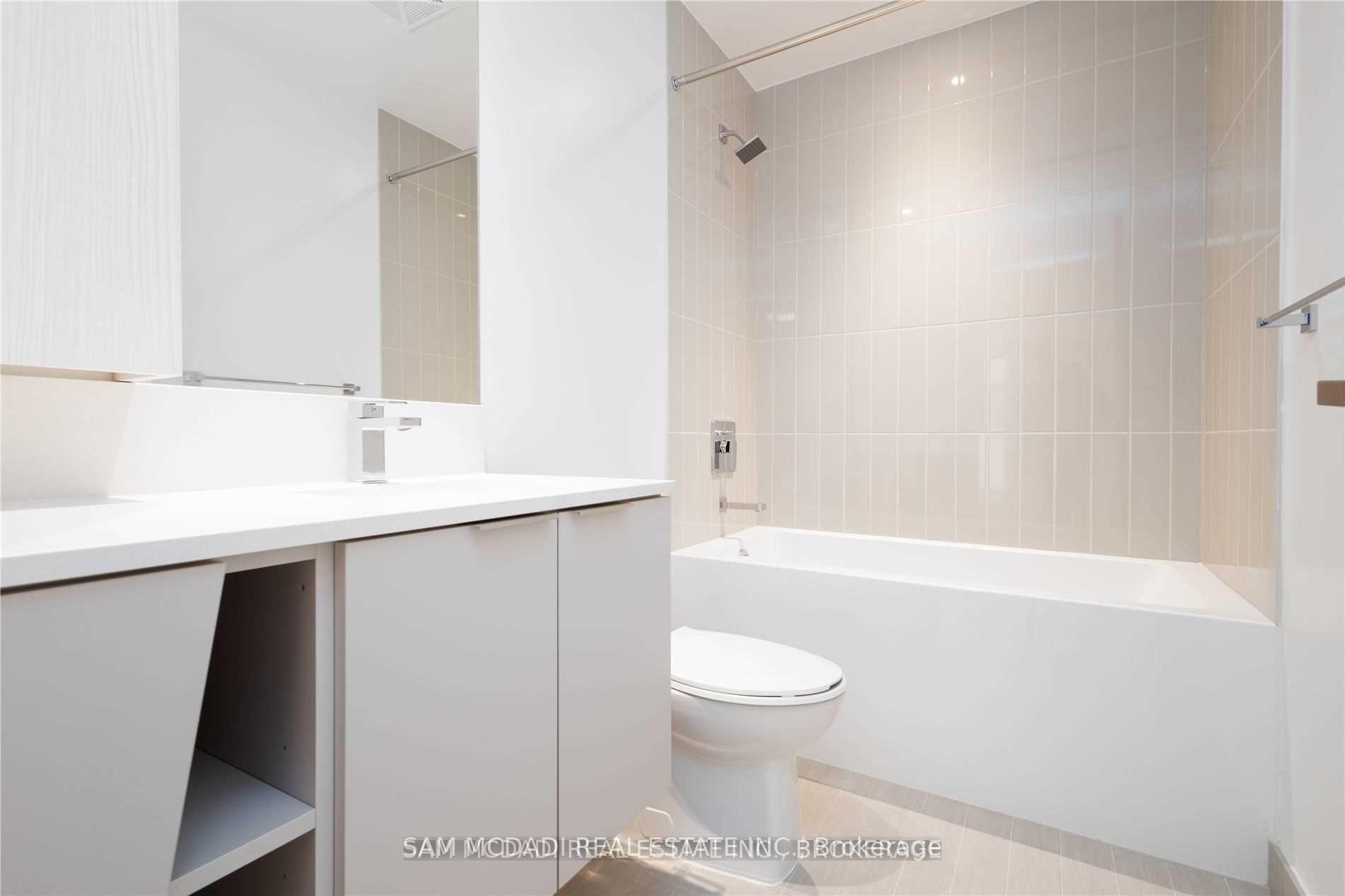 Photo 11 of Unit 4209, 3900 Confederation Parkway, Mississauga, City Centre — HOMEH