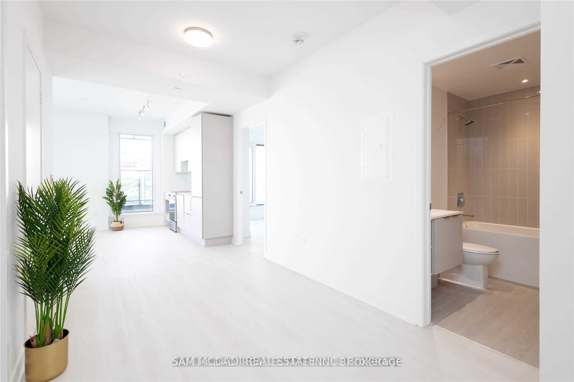 Photo 12 of Unit 4209, 3900 Confederation Parkway, Mississauga, City Centre — HOMEH