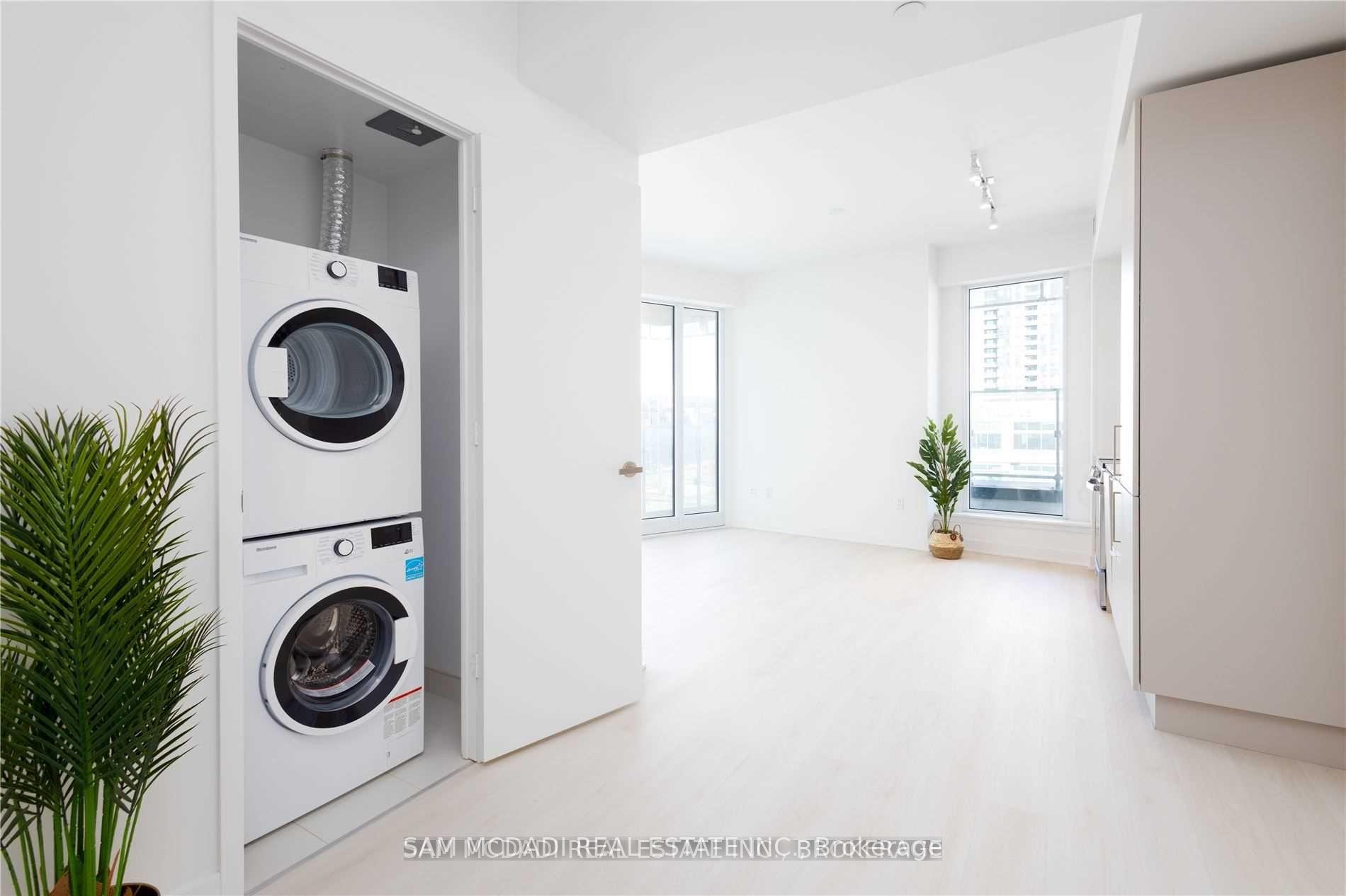 Photo 22 of Unit 4209, 3900 Confederation Parkway, Mississauga, City Centre — HOMEH