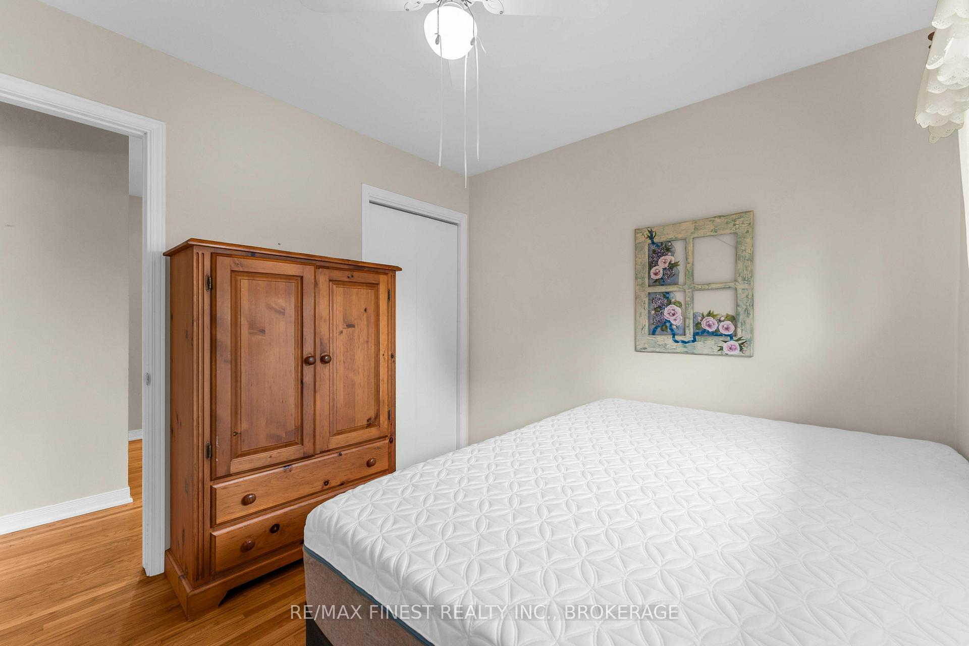 Photo 24 of 21 Greenfield Park, Belleville, Thurlow Ward — HOMEH