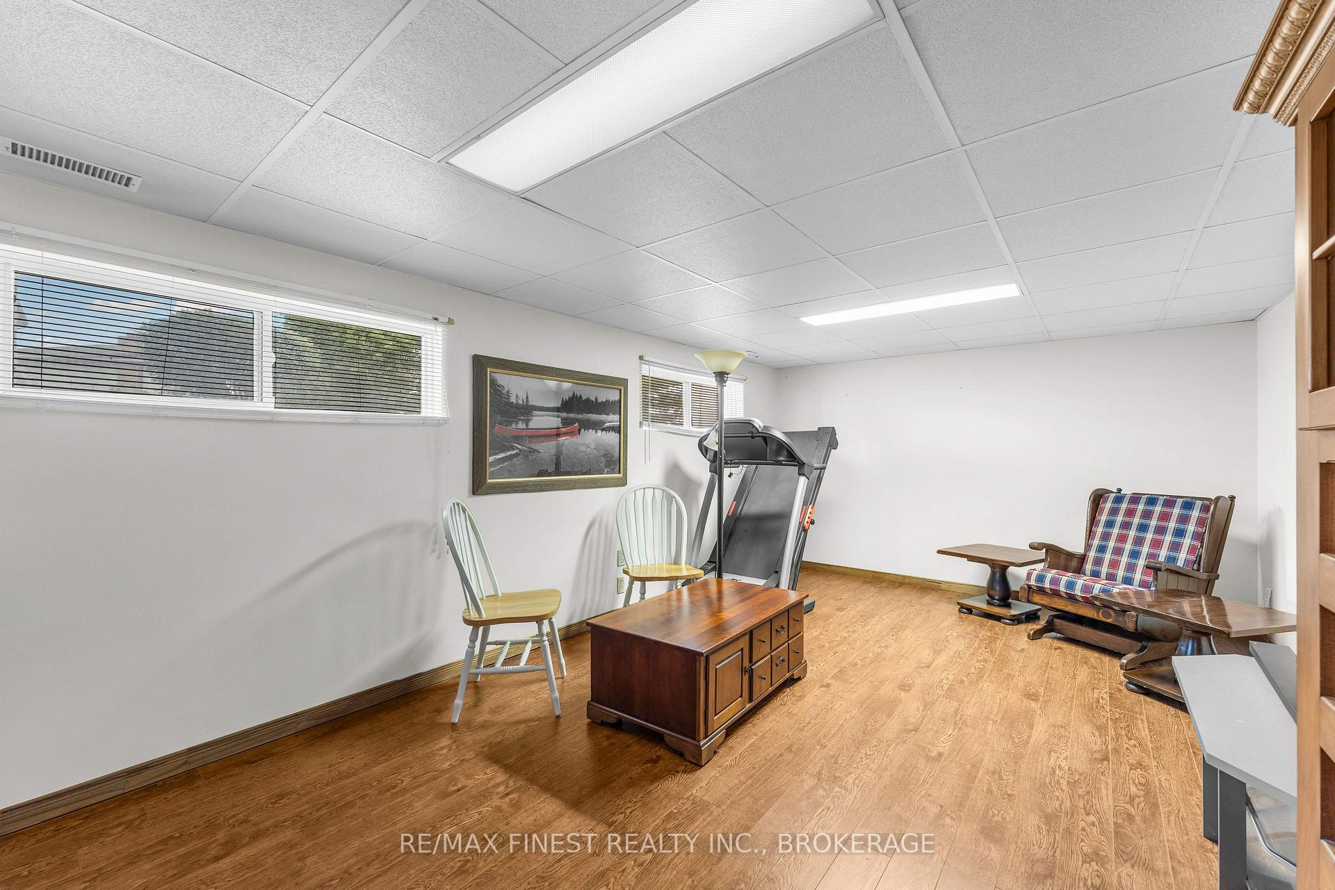 Photo 28 of 21 Greenfield Park, Belleville, Thurlow Ward — HOMEH